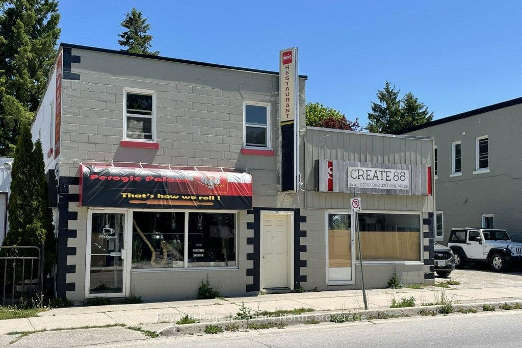 2 Store Fronts