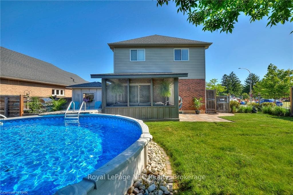 8 Teeter Place photo 30