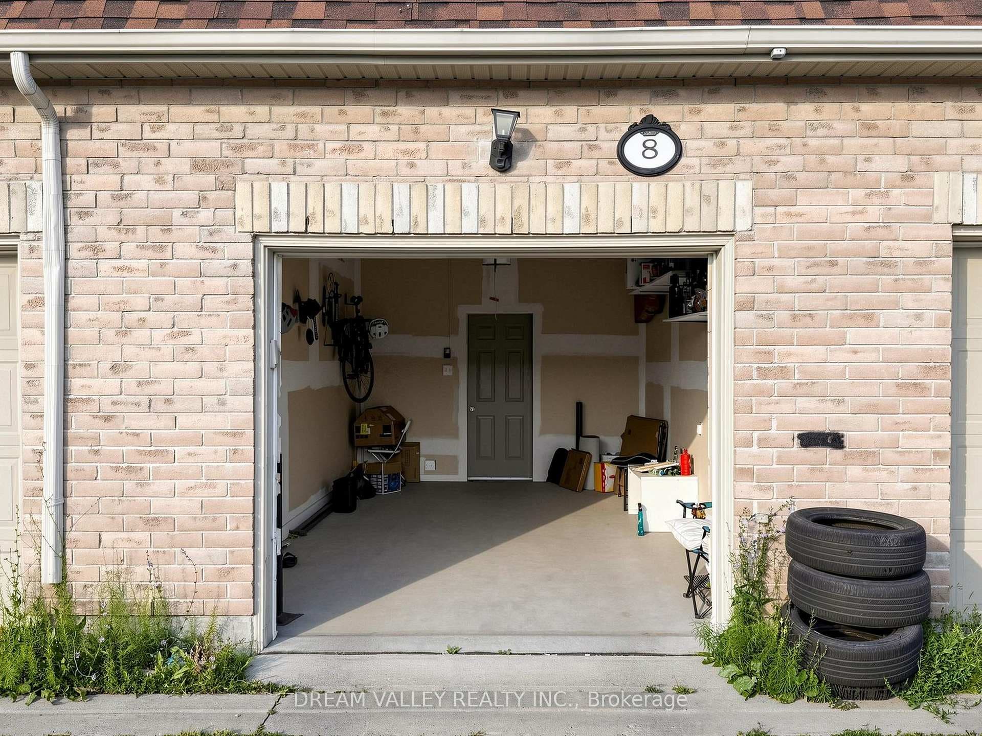 8 Zezel Way photo 31