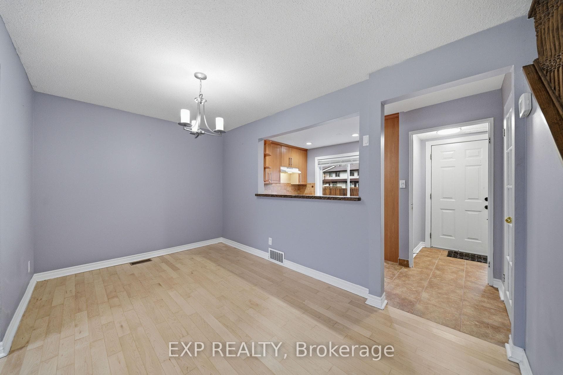 1713 Heatherington Road photo 7
