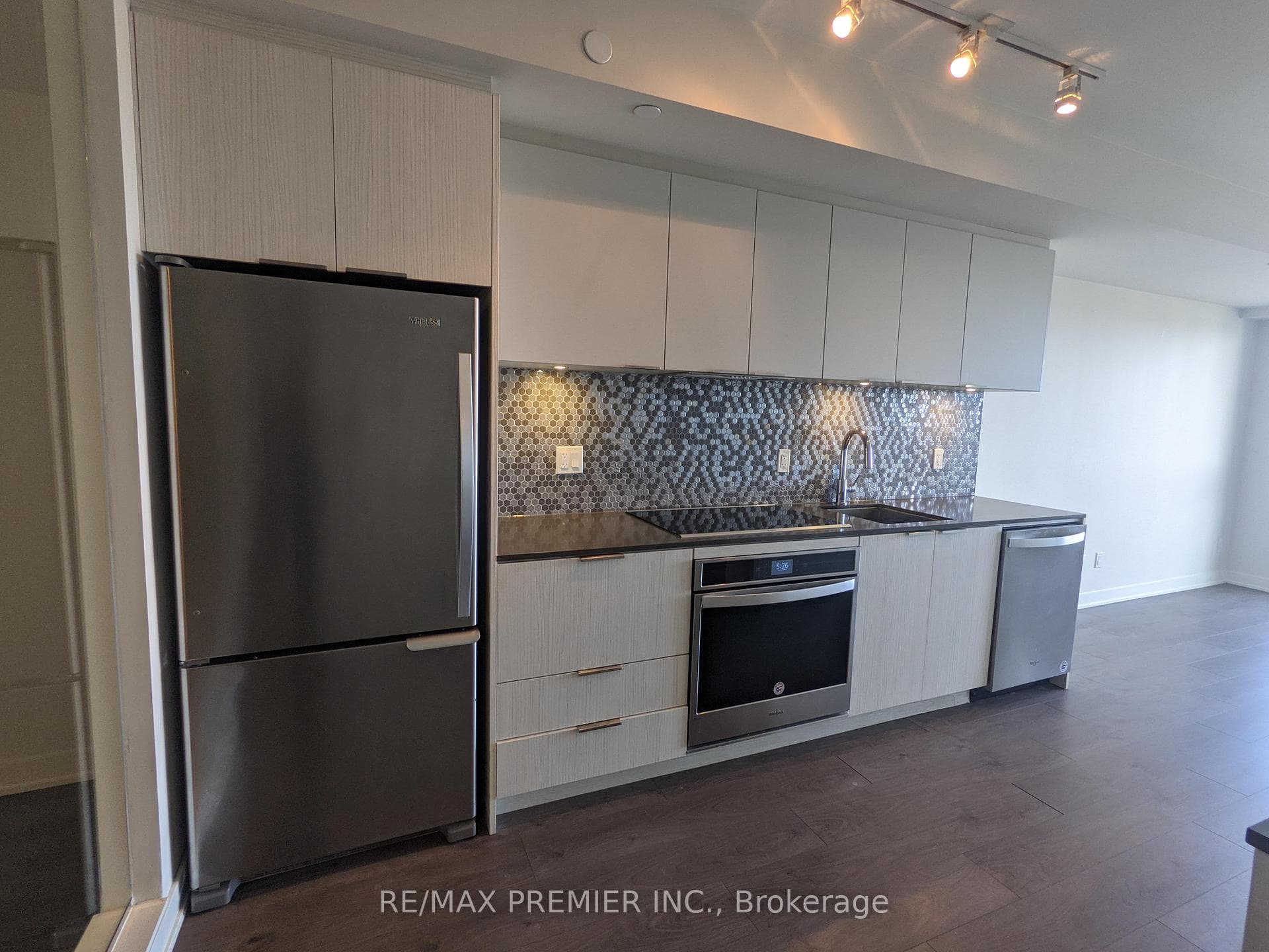 2 Sonic Way Unit 2107 photo 6
