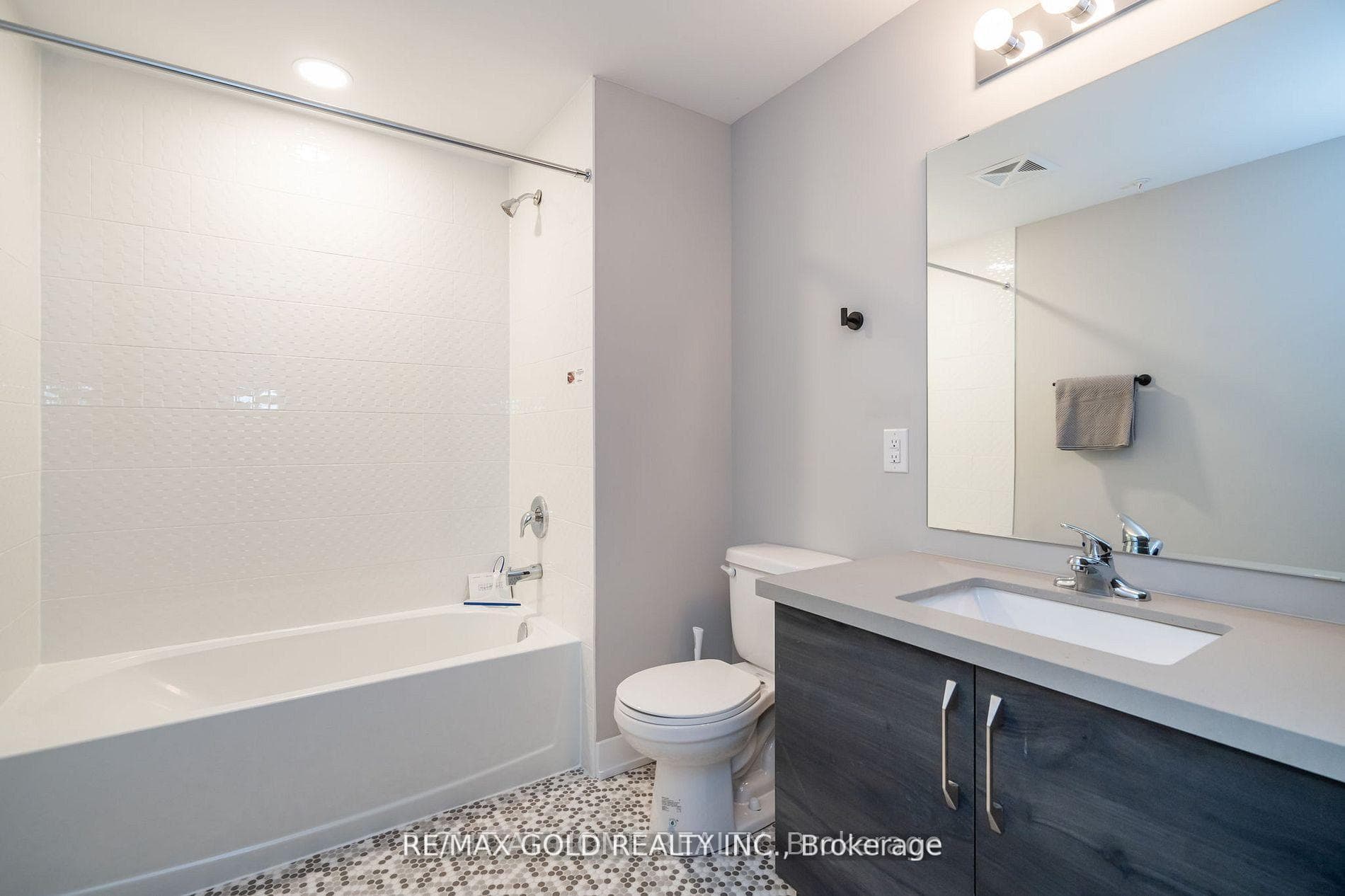 1 Chef Lane Unit 213 photo 19