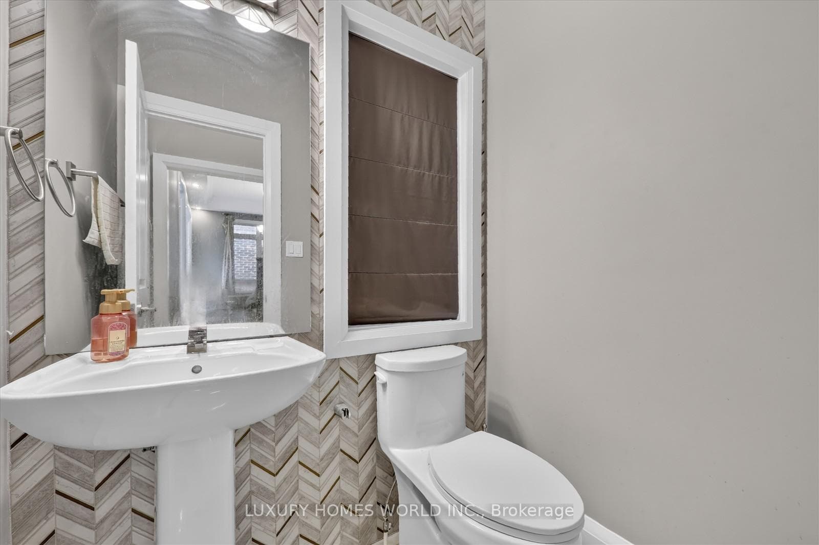35 Starfire Drive photo 16