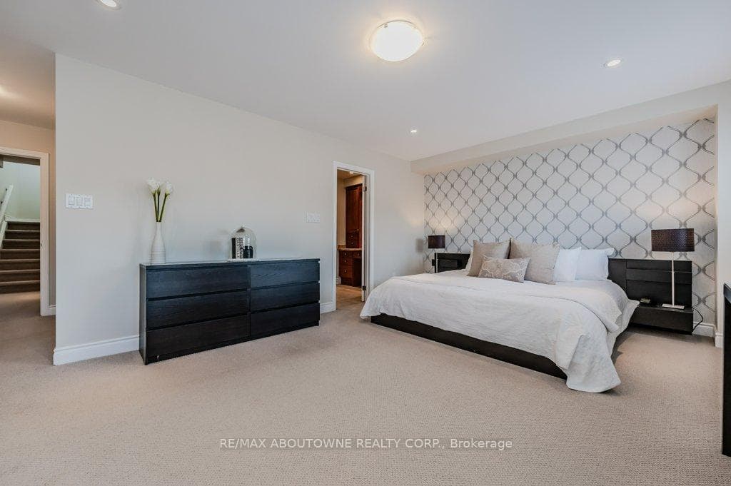 124 Nelson Street photo 16