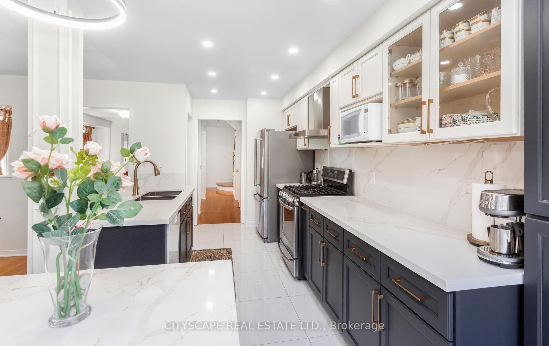 5685 Topaz Place photo 17