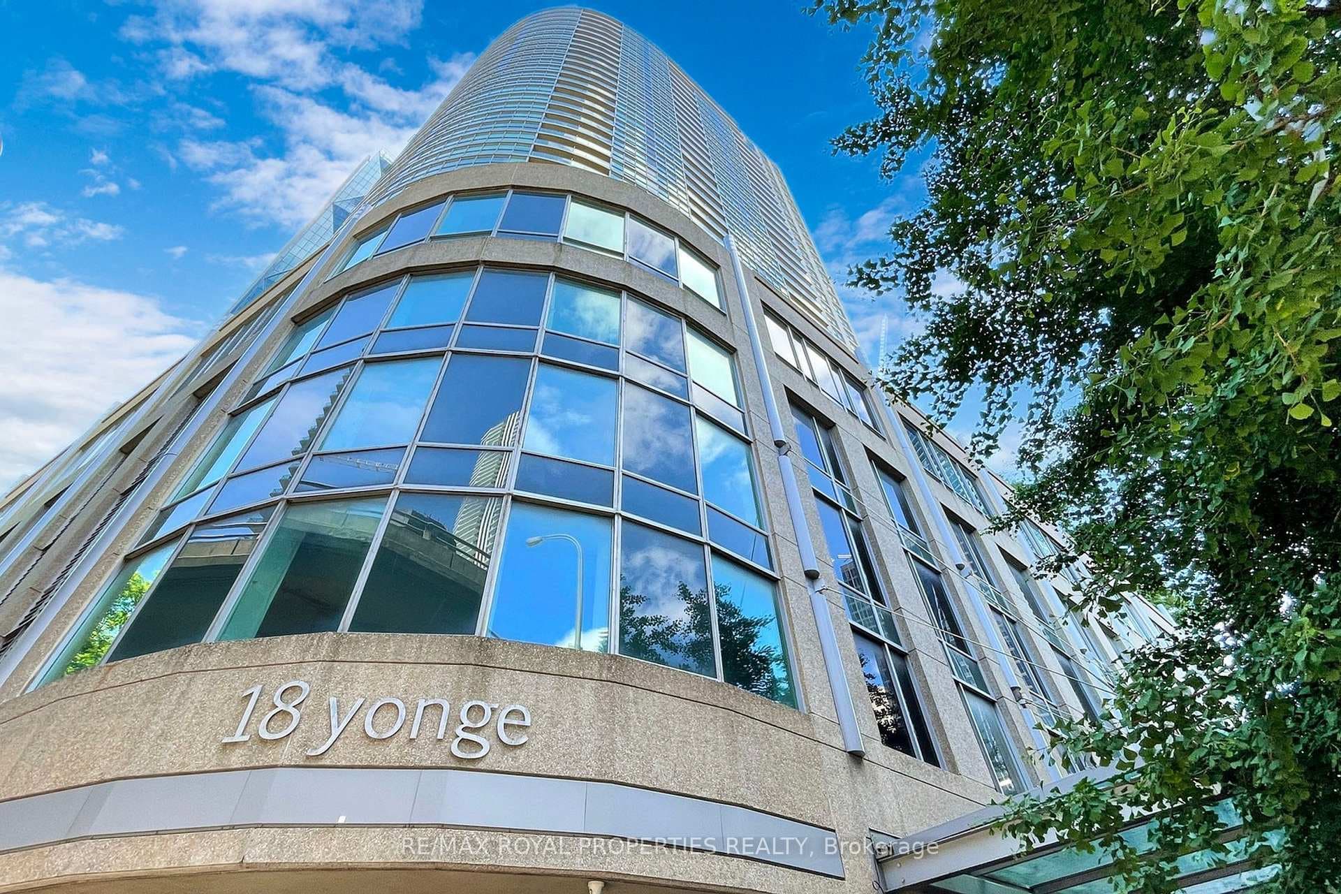 18 Yonge Street Unit 3805 photo 2