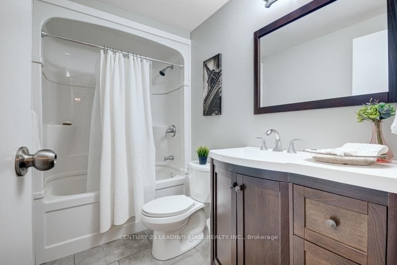 56 KNIGHTSBRIDGE Way photo 24