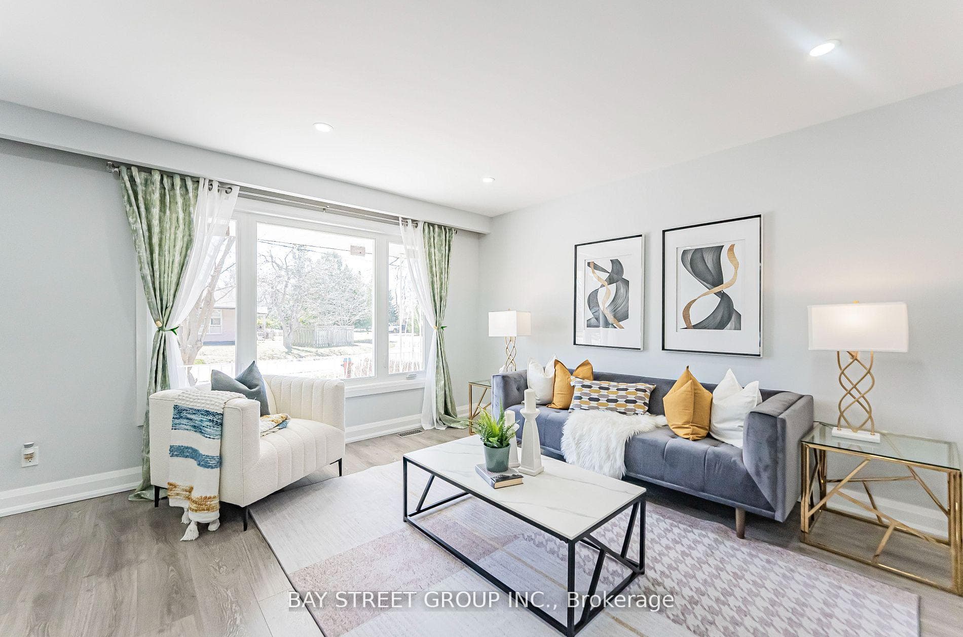 51 Rockport Crescent photo 4