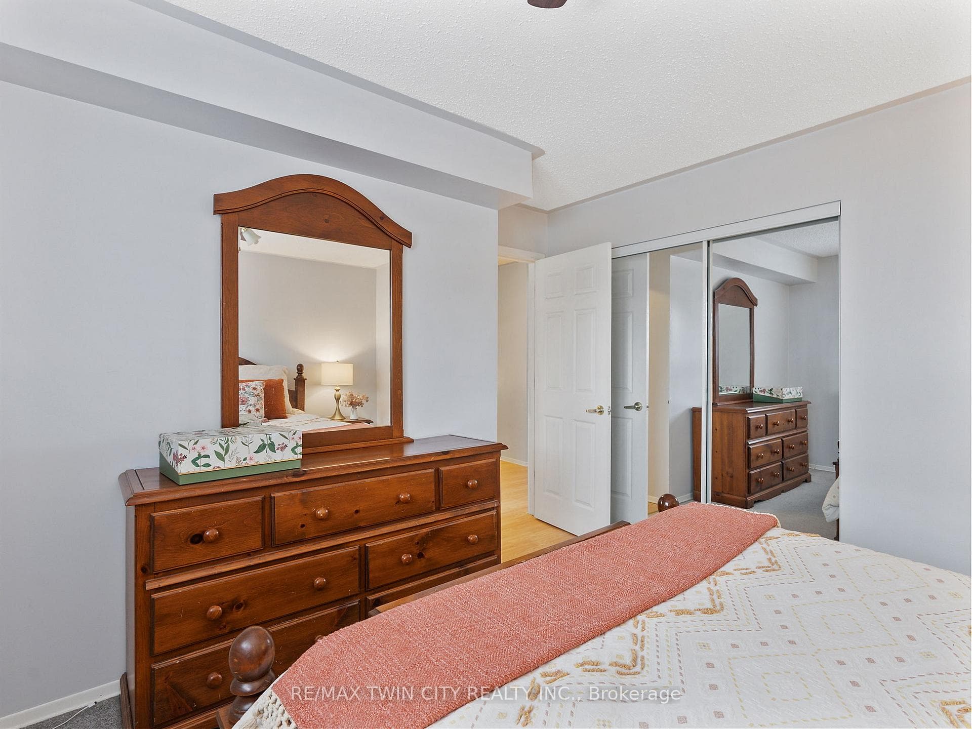 114 Greenfield Road photo 24