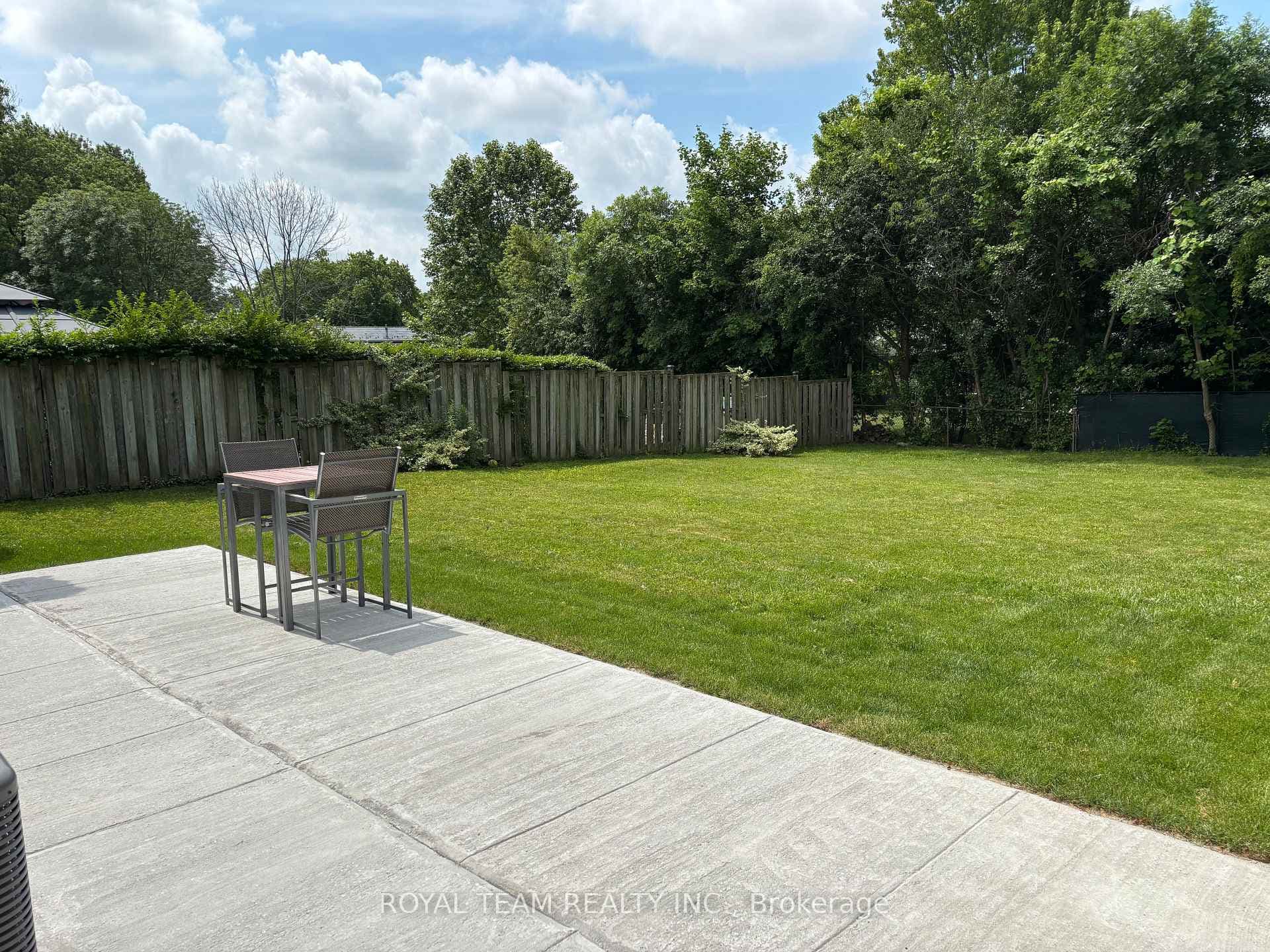 653 Steeplechase Drive photo 44