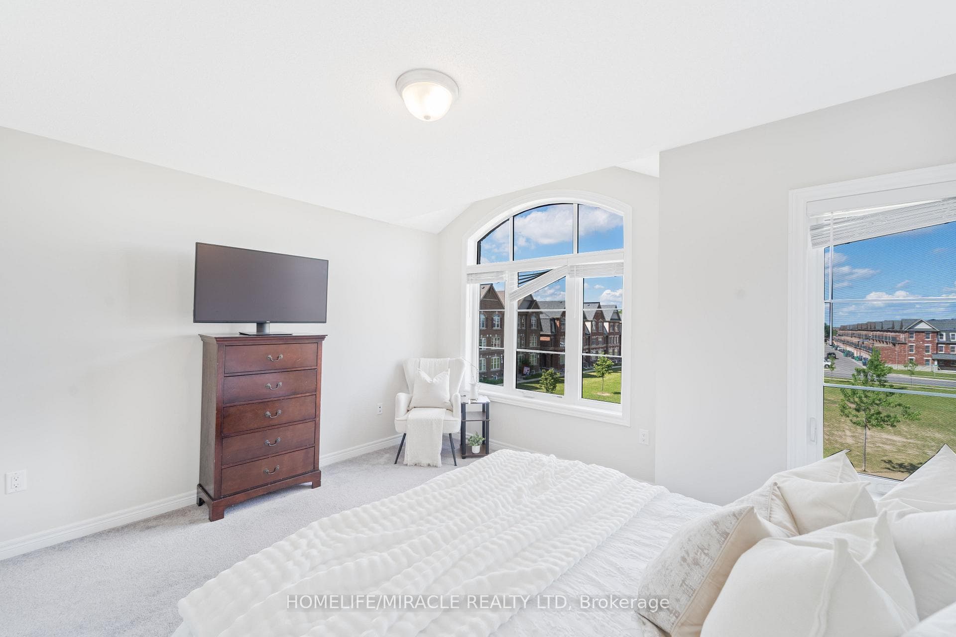 11 Finegan Circle photo 25