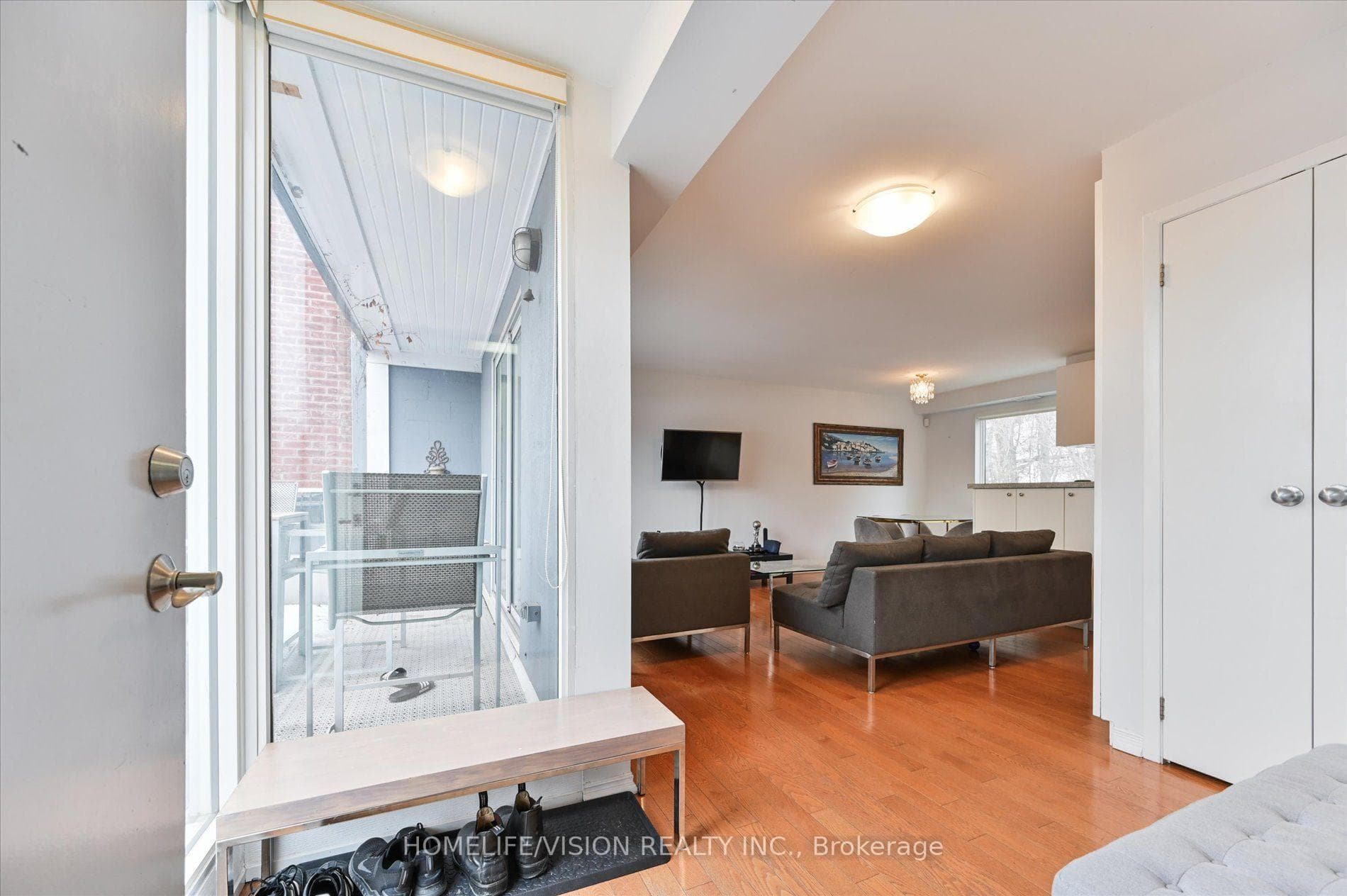 400 Summerhill Avenue Unit 2nd Flr photo 4