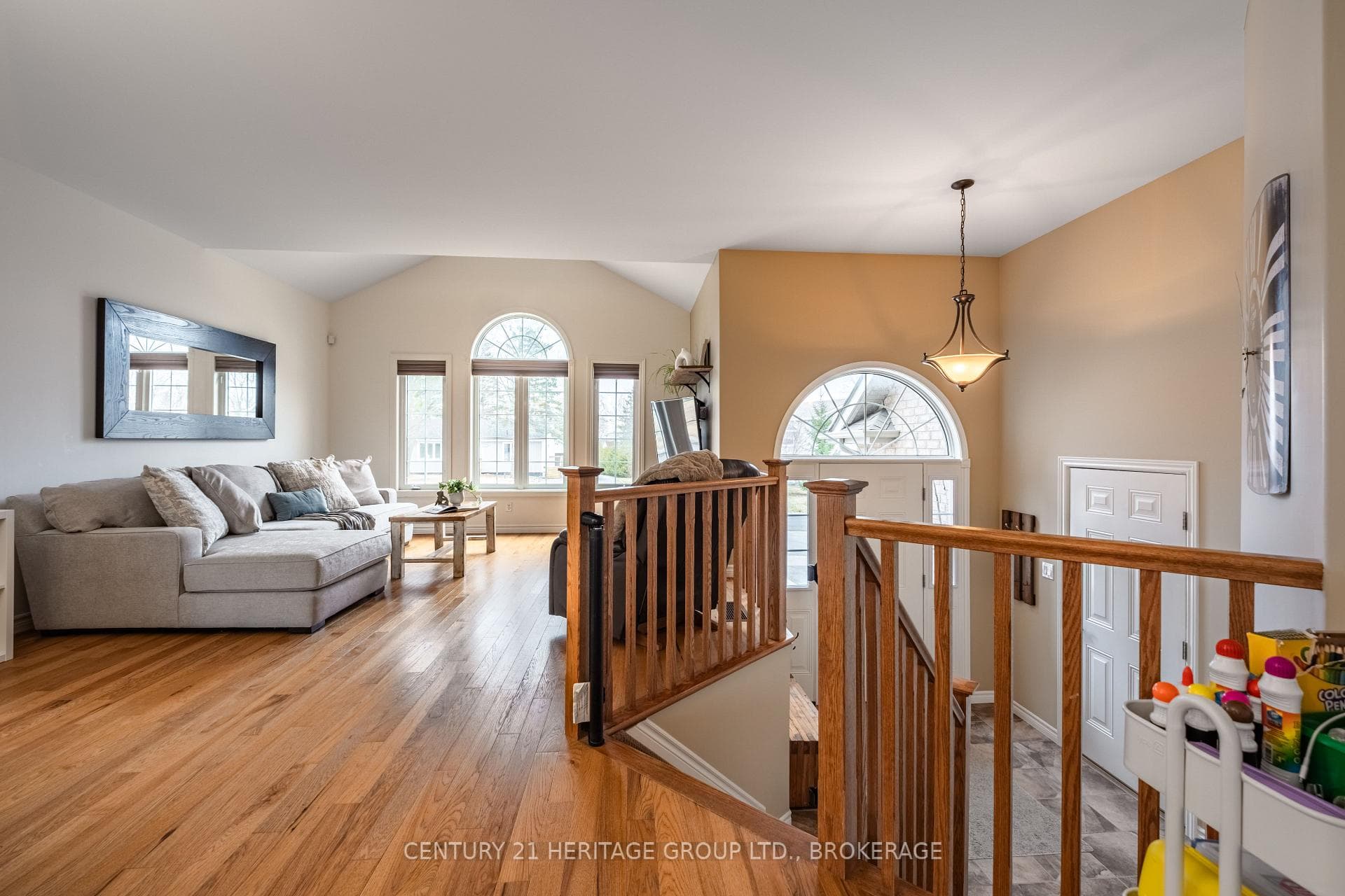 292 Academy Street photo 9