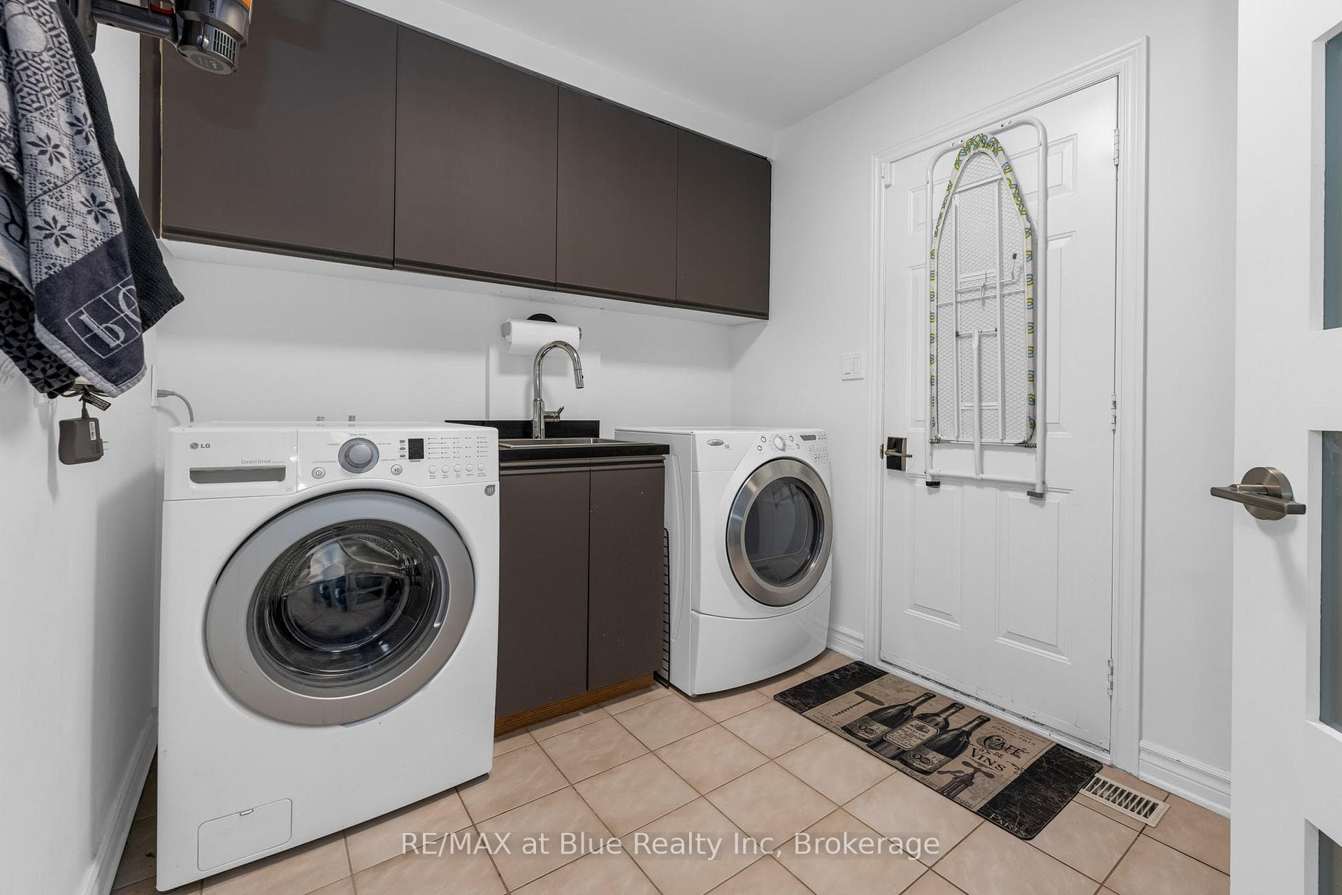 141 WELLAND VALE Road Unit 8 photo 15