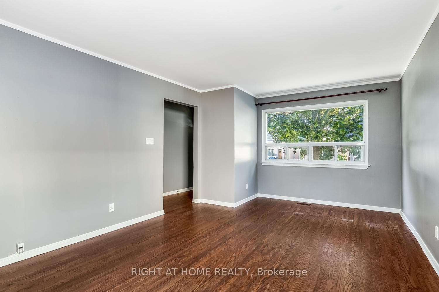8 Irmac Court photo 6