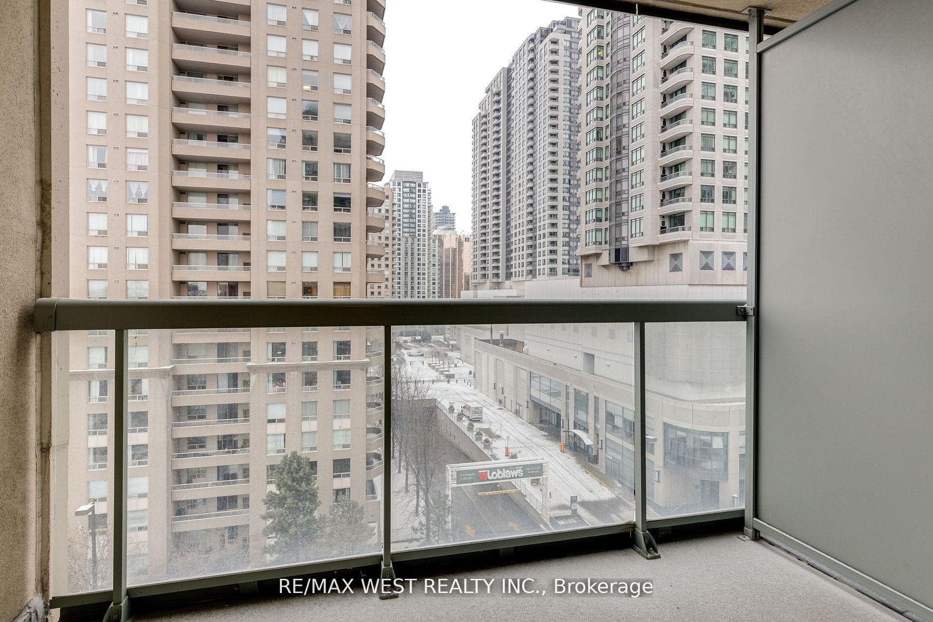 28 Empress Avenue Unit 1011 photo 22