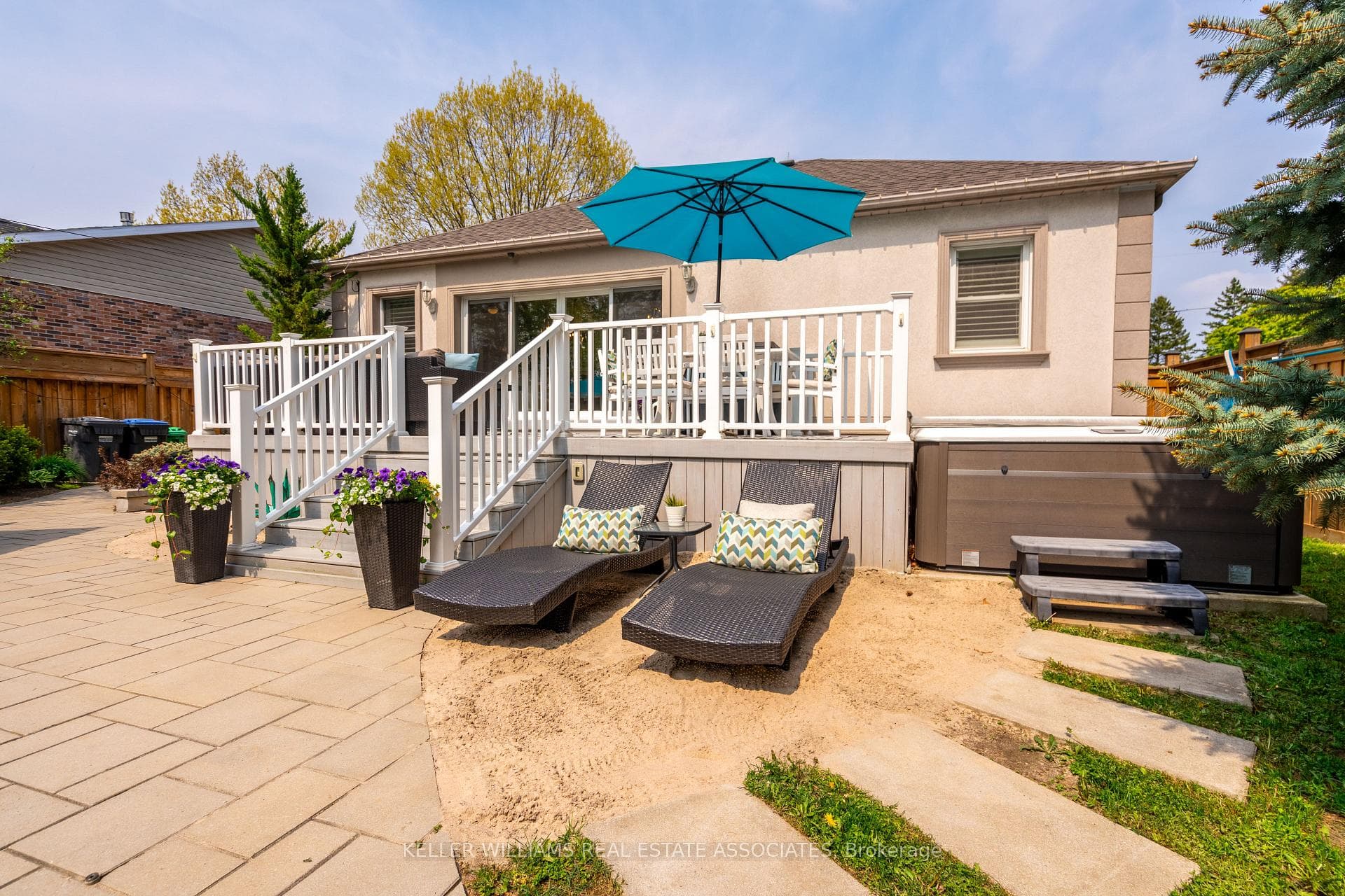 1386 Applewood Road photo 27