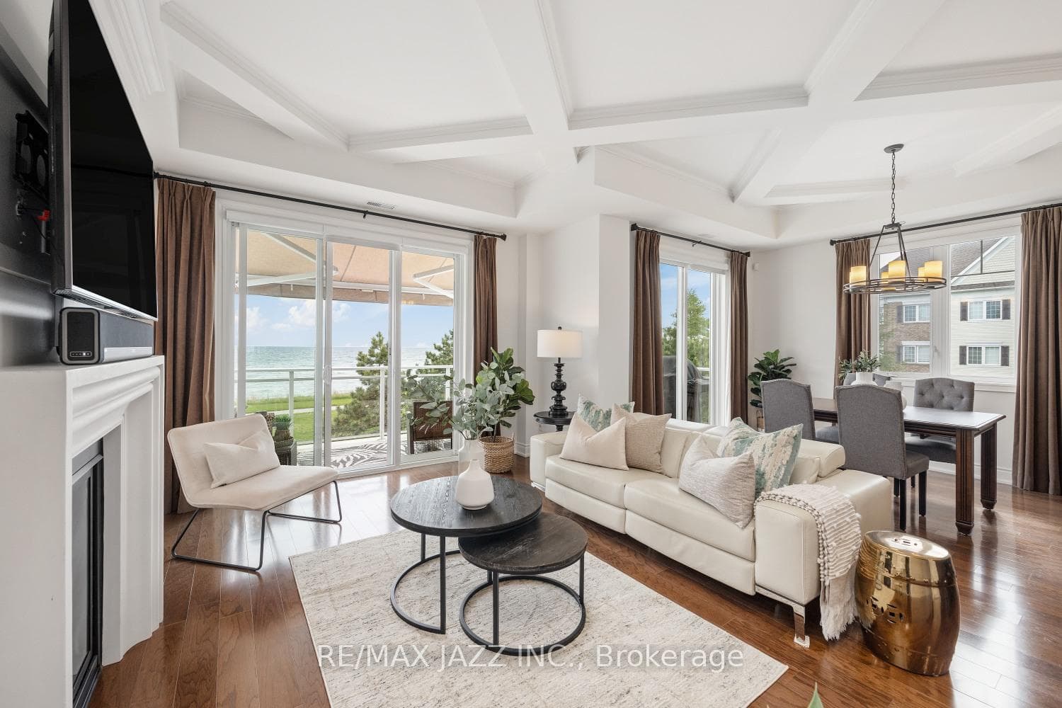 365 Lakebreeze Drive Unit Unit 1 photo 15