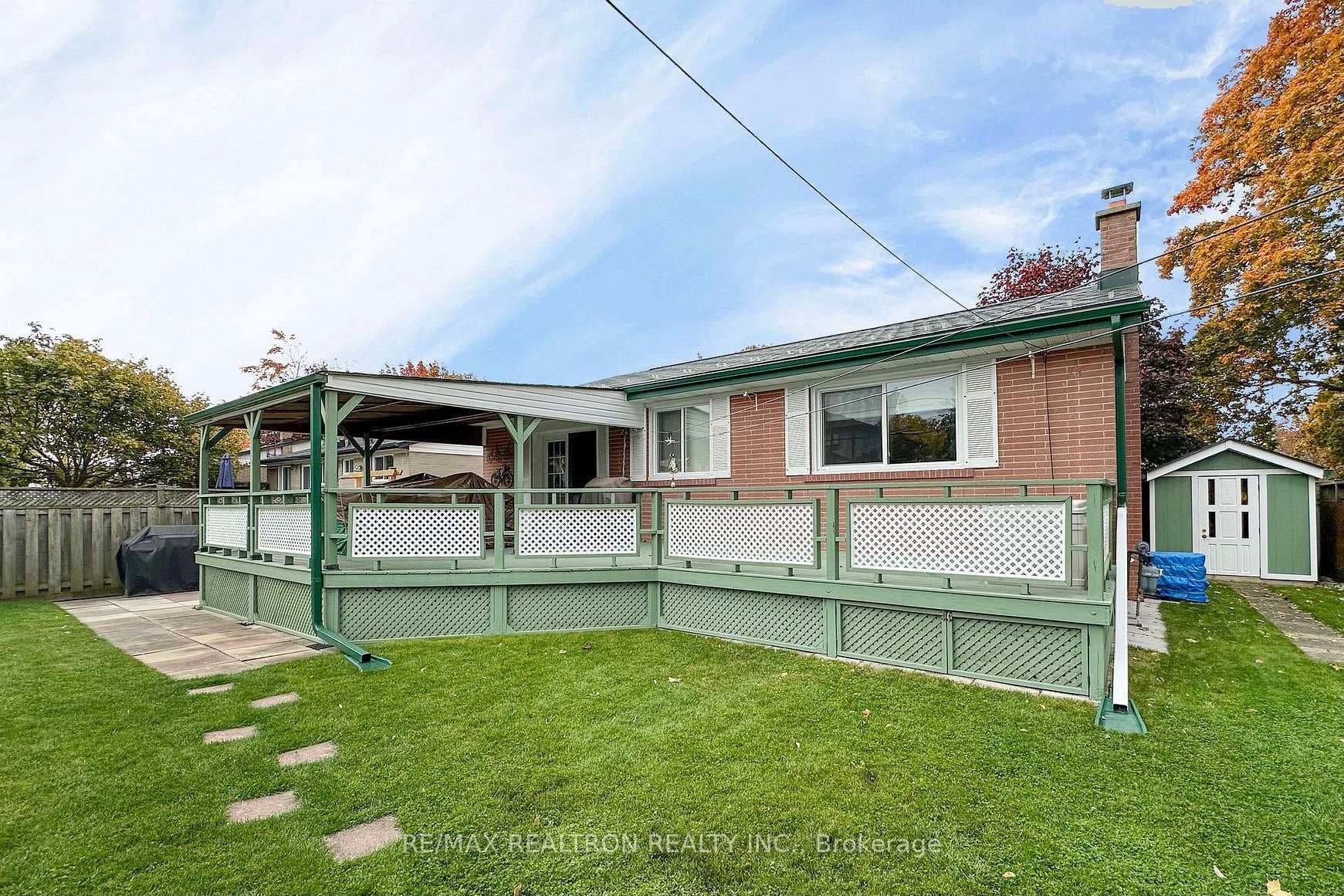 923 Bayview Avenue Unit Main Floor Only photo 12