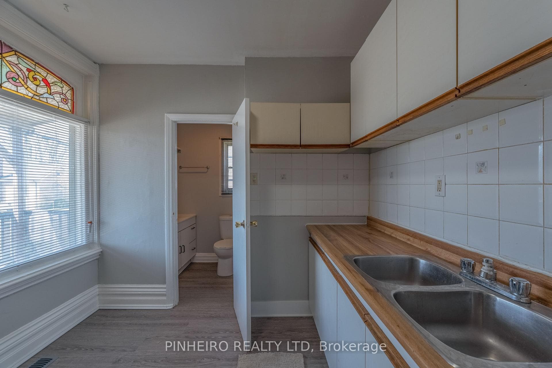 786 Nelson Street photo 9