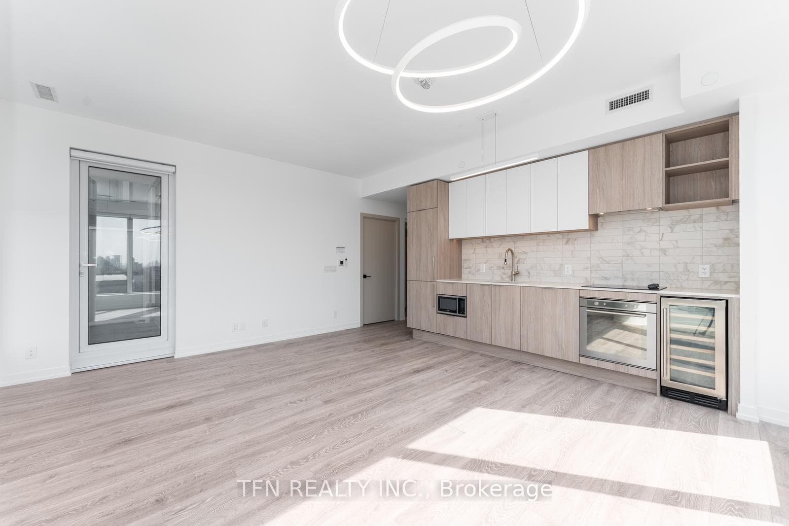 2020 Bathurst Street Unit 1121 photo 21