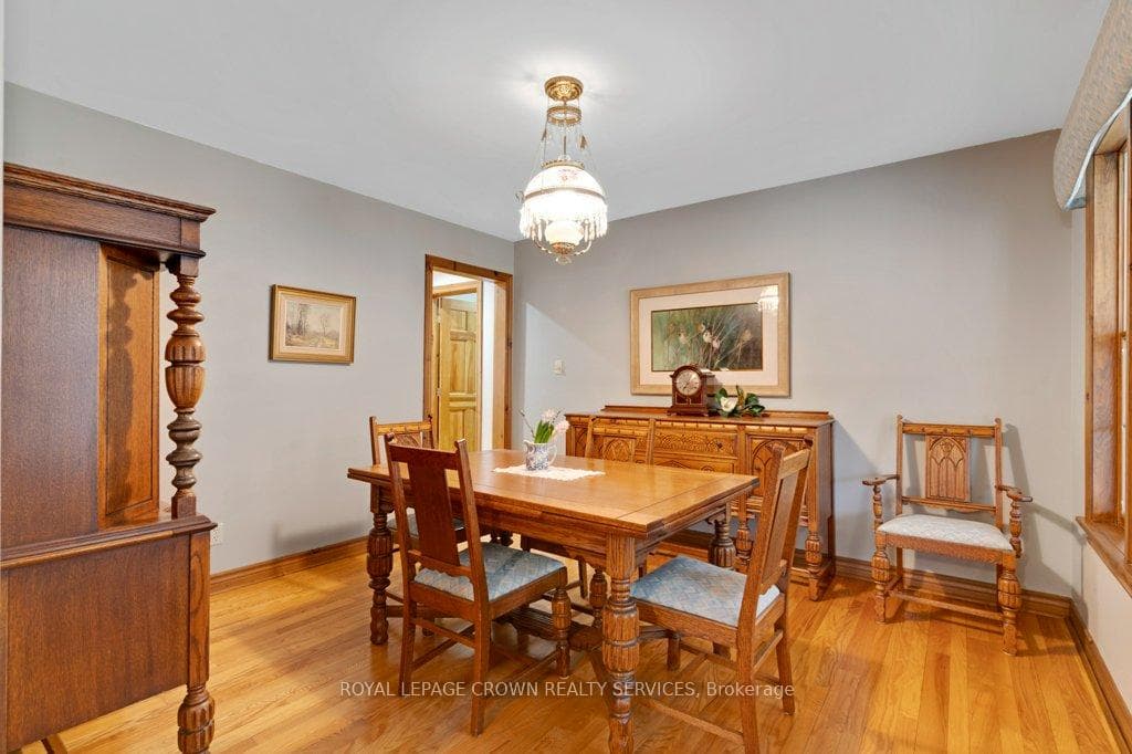 2 Hughson Lane photo 9