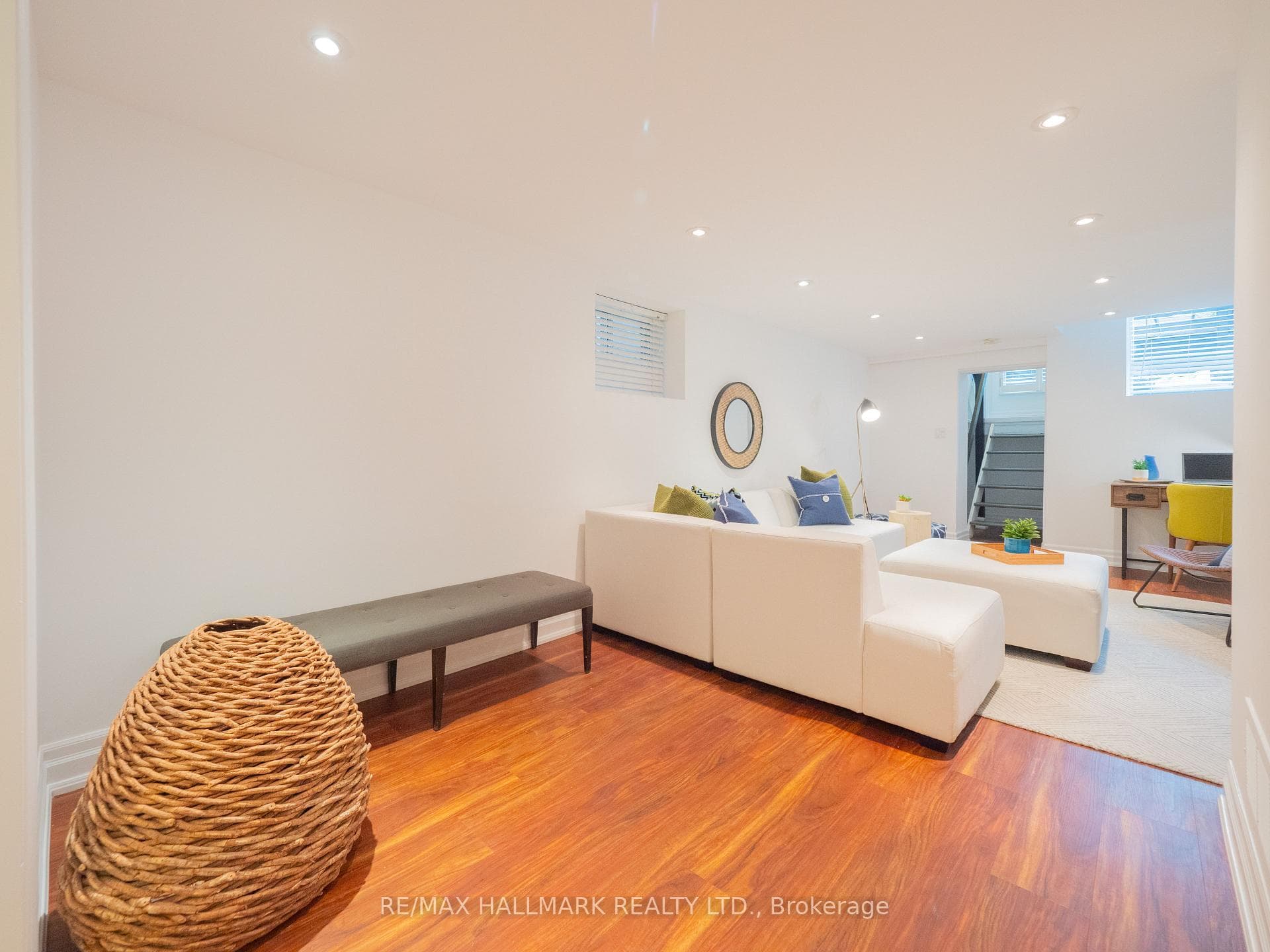 56 Victor Avenue photo 31