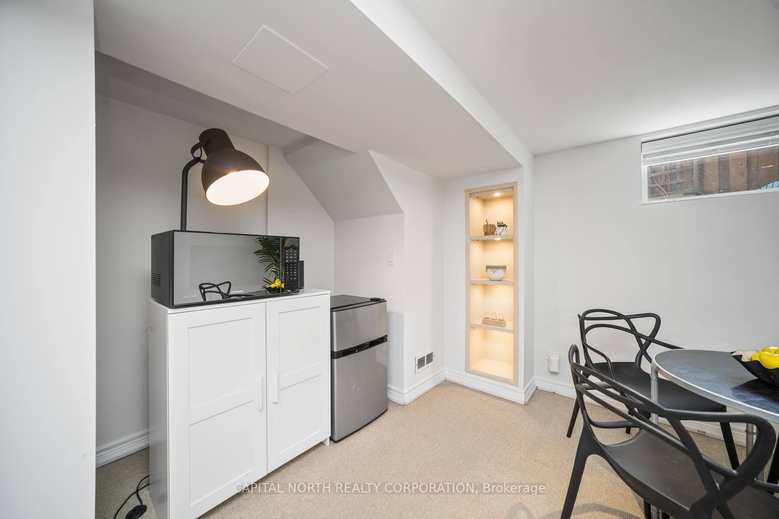 142 McIntosh Street photo 33