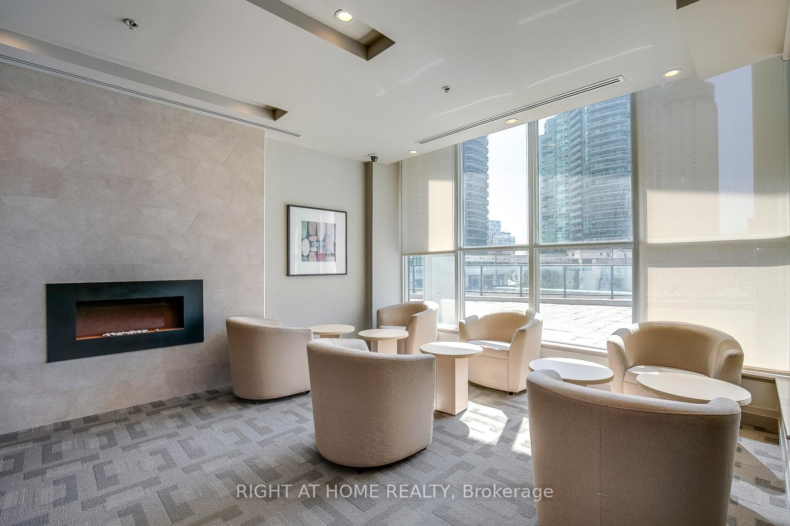 33 Bay Street Unit 1405 photo 18