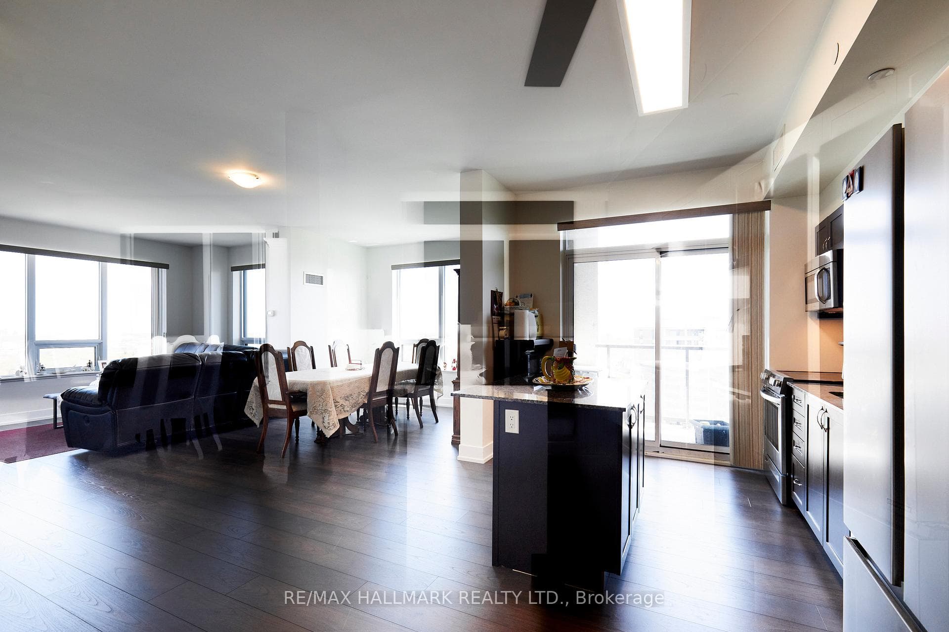 1215 Bayly Street Unit 1604 photo 12