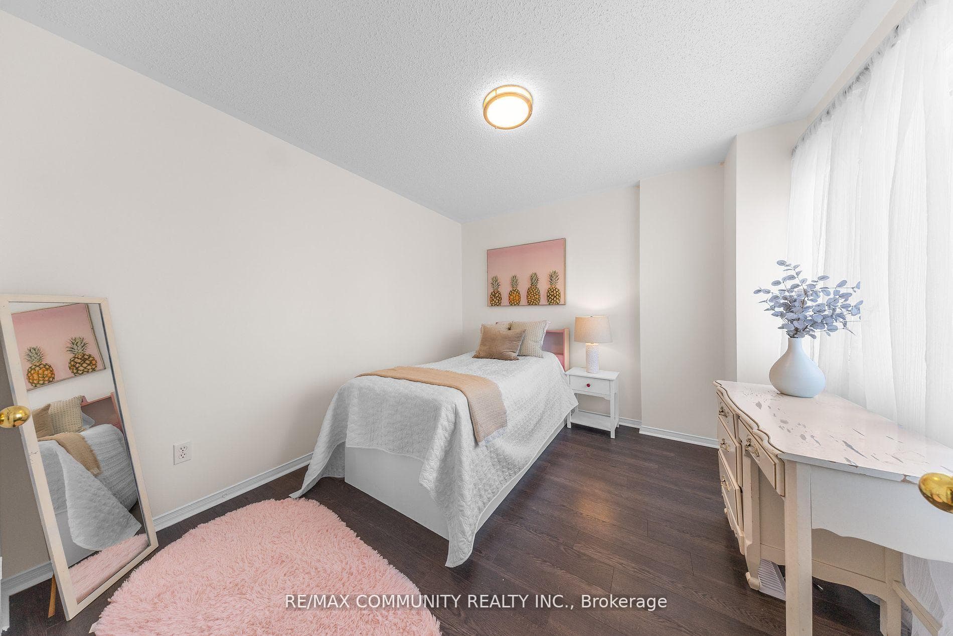 34 Avondale Drive photo 32