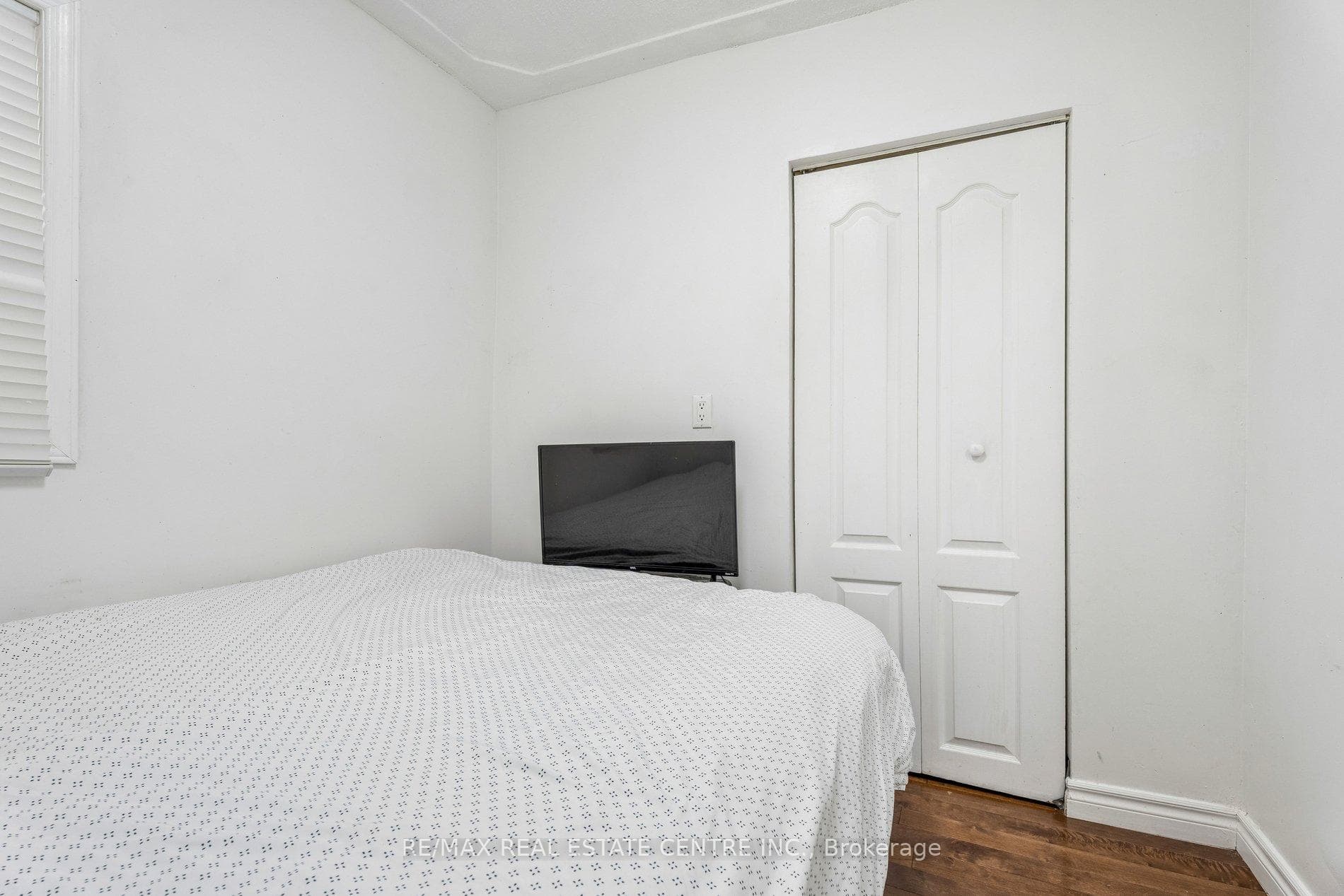43 Whitfield Avenue photo 28