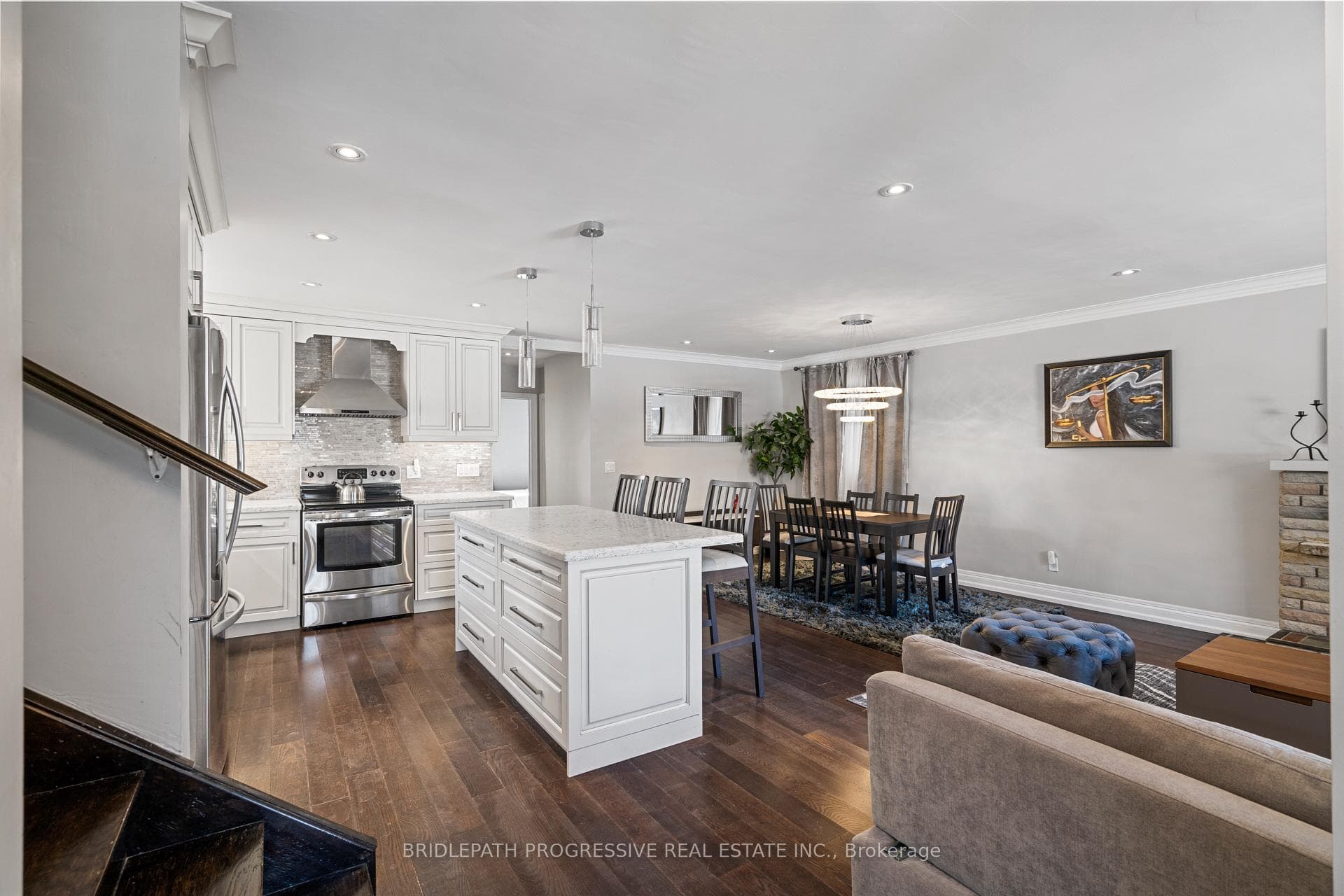 289 Burnett Avenue photo 3
