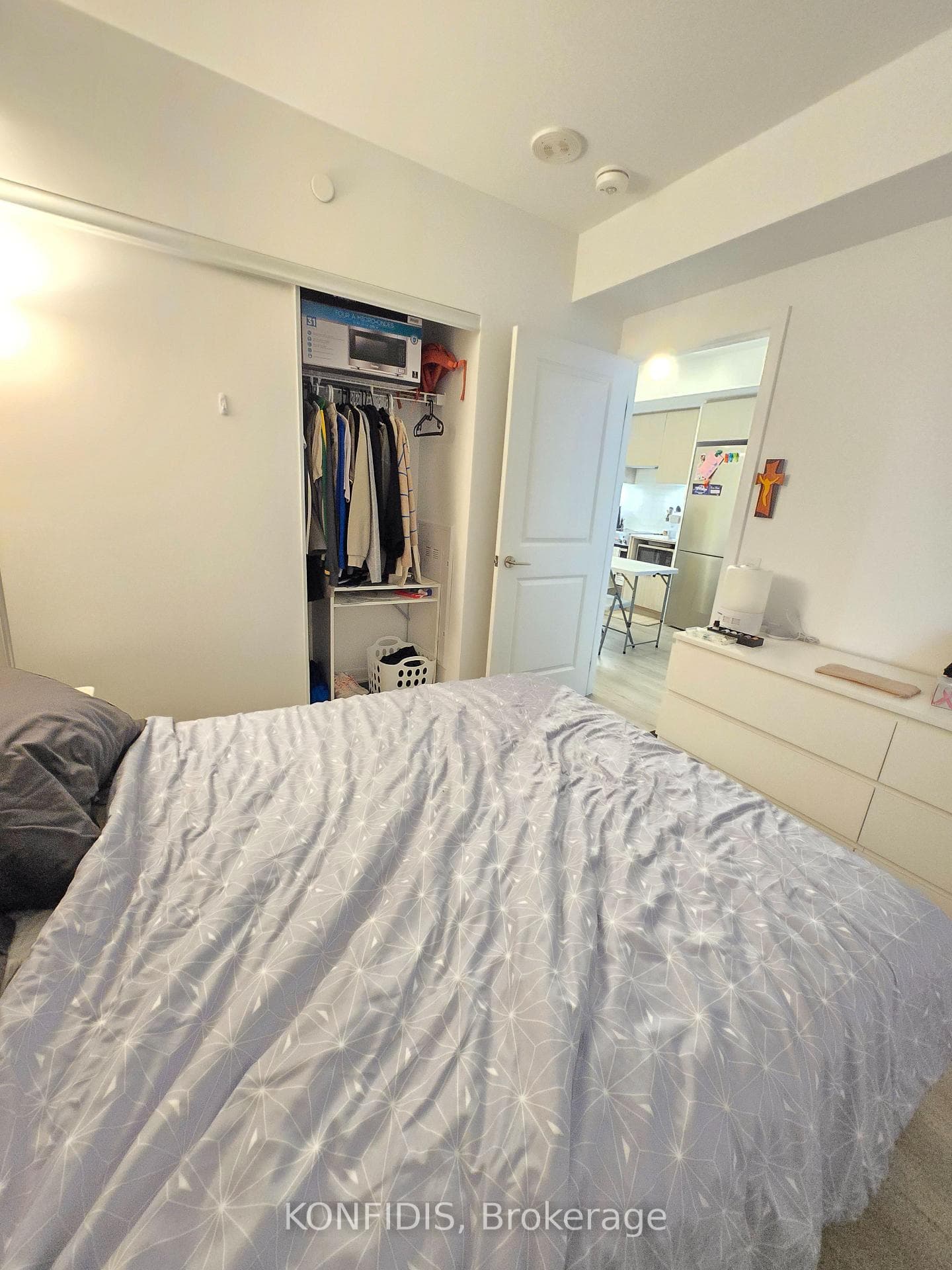 395 Bloor Street Unit 1404 photo 9