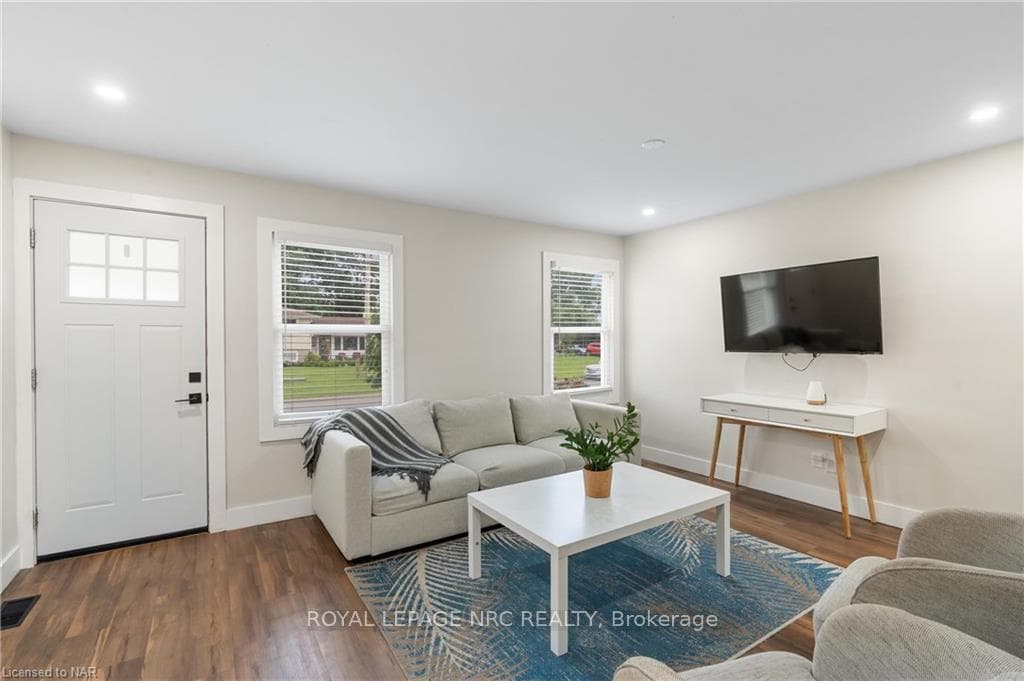 126 Catherine Street photo 5