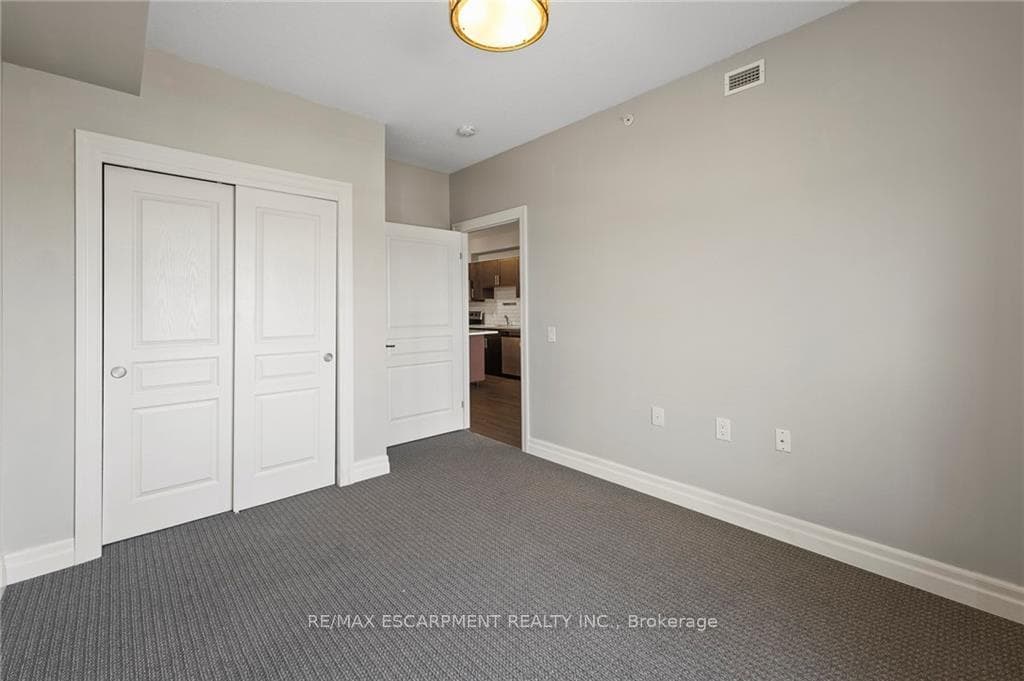 212 Lakeport Road Unit 312 photo 16