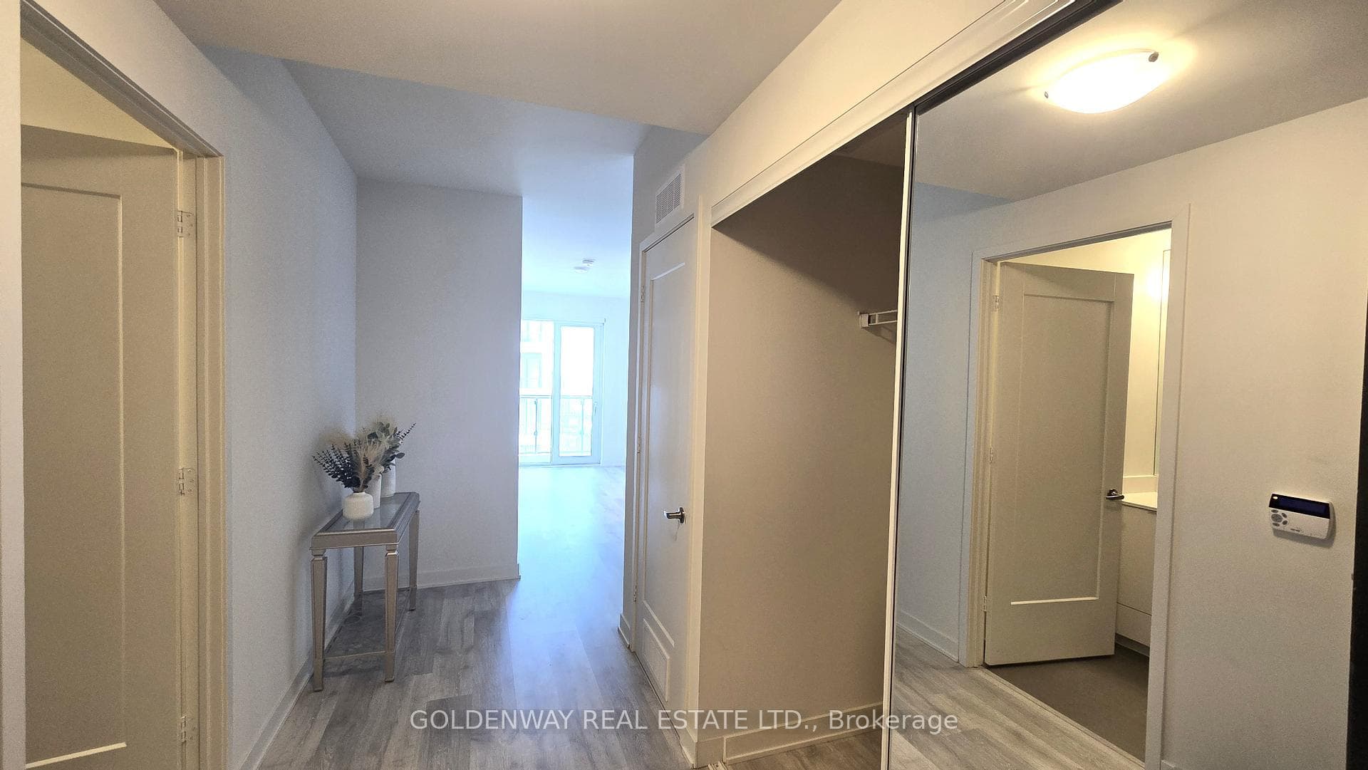 135 Lower Sherbourne Street Unit 2725 photo 3
