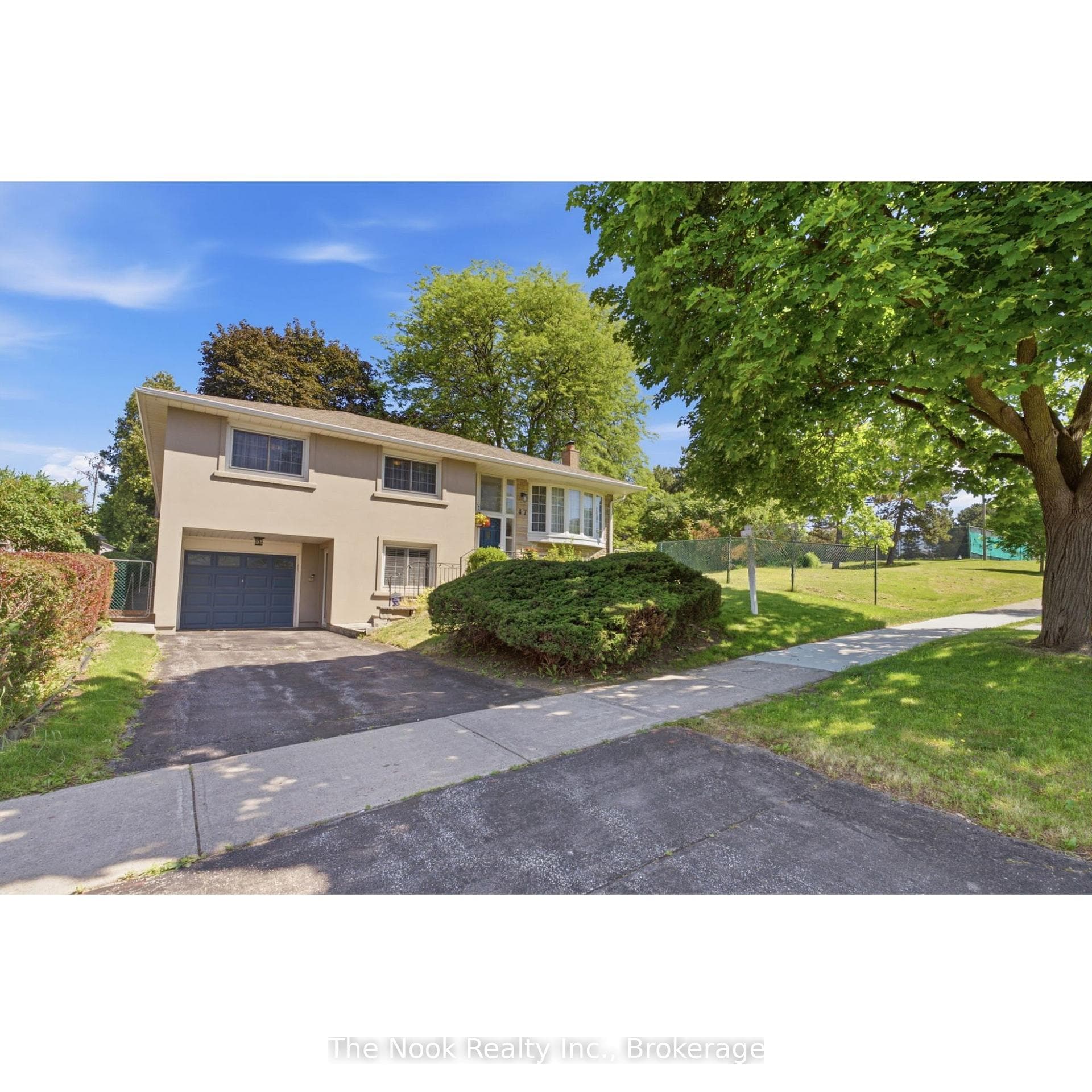 47 Cresthaven Drive photo 48