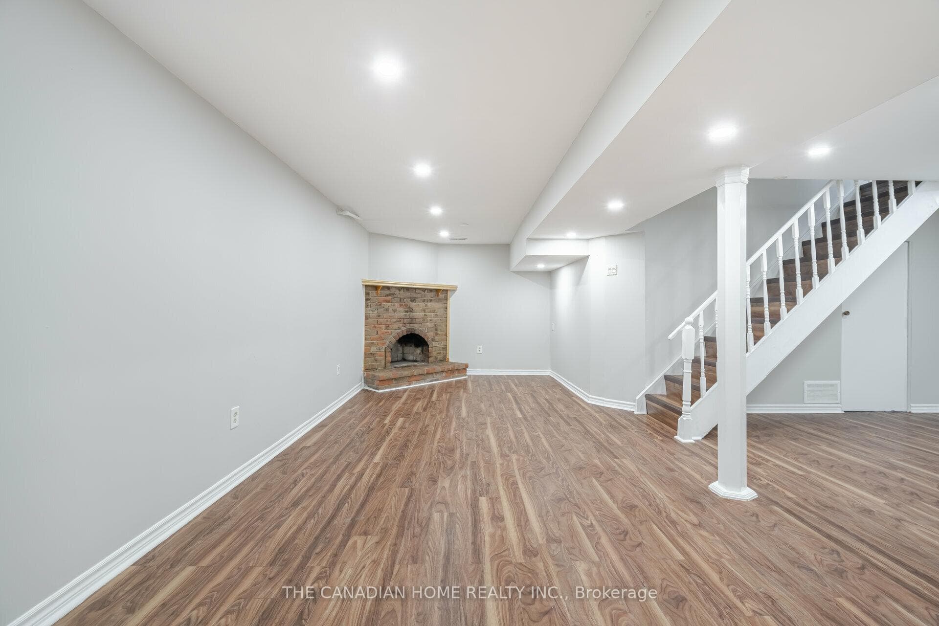 35 GILMOUR Drive photo 33