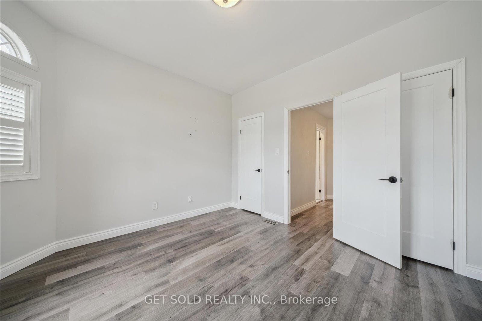 1 McKie Court photo 32
