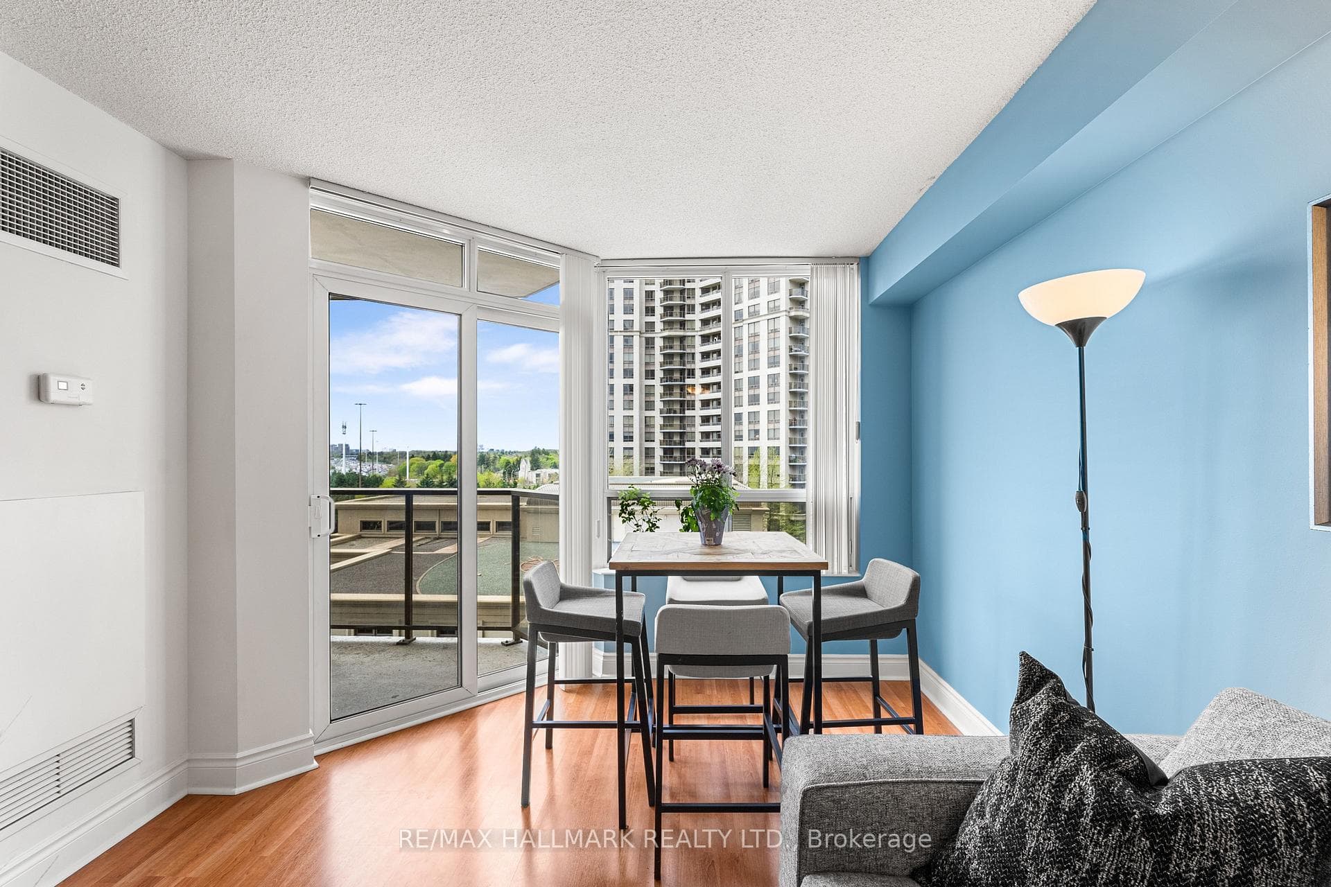 80 Harrison Garden Boulevard Unit 623 photo 9