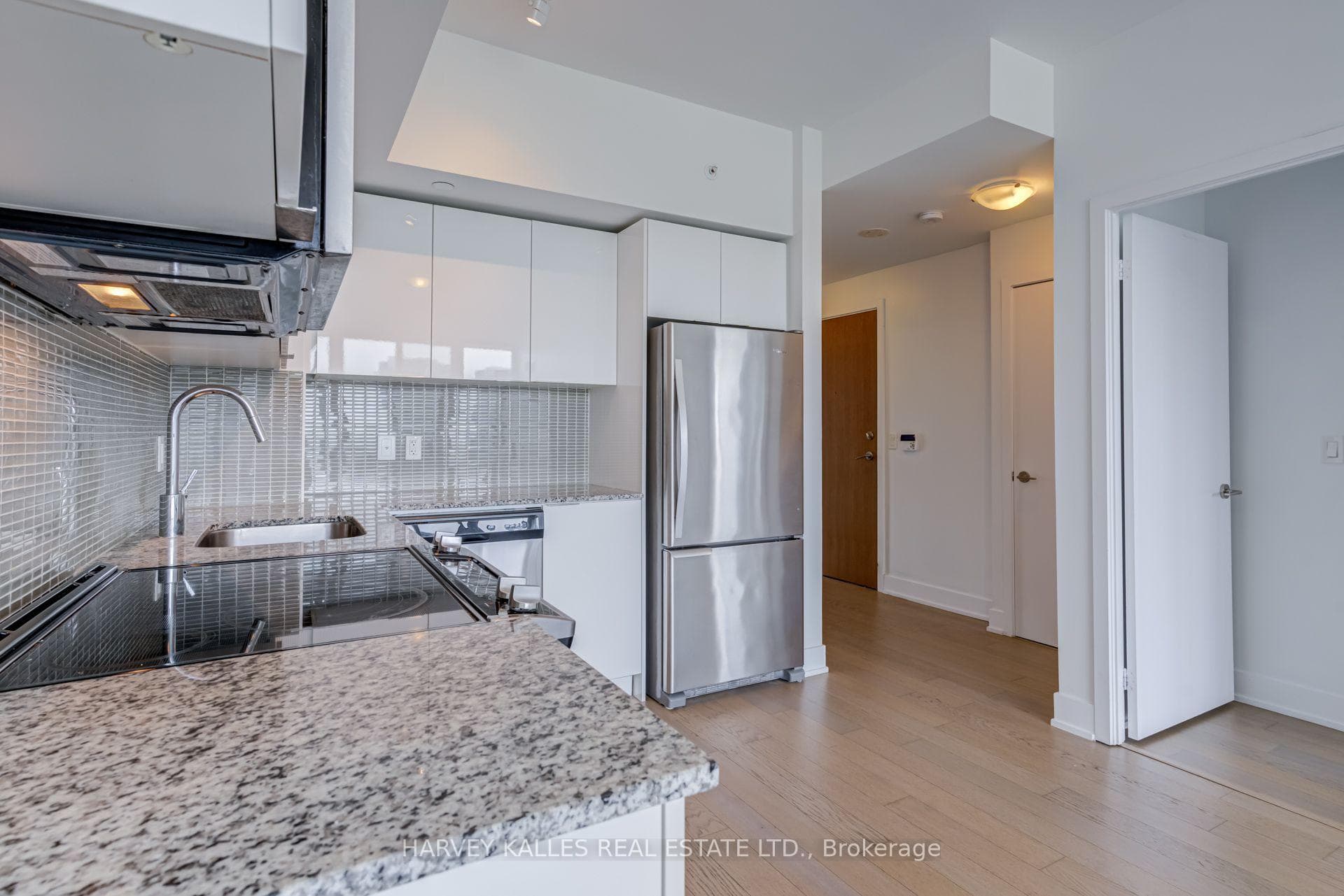 30 Shore Breeze Drive Unit 1822 photo 14