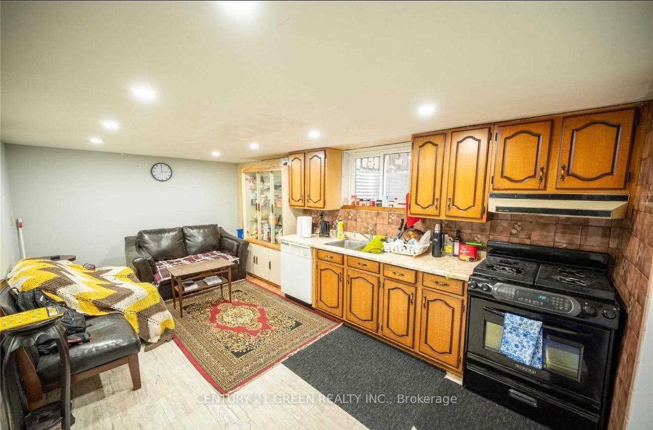 391 ADMIRAL Drive photo 19