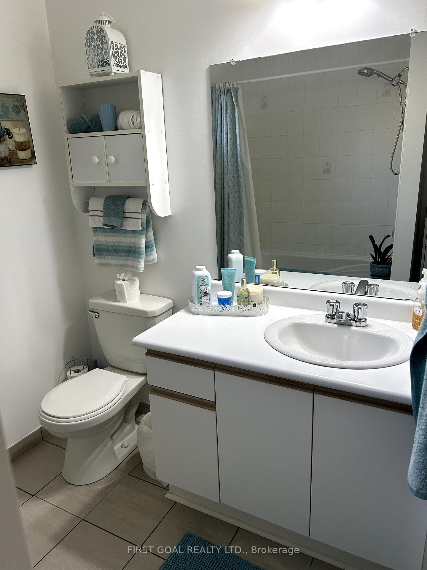 71 Donald Crescent photo 12