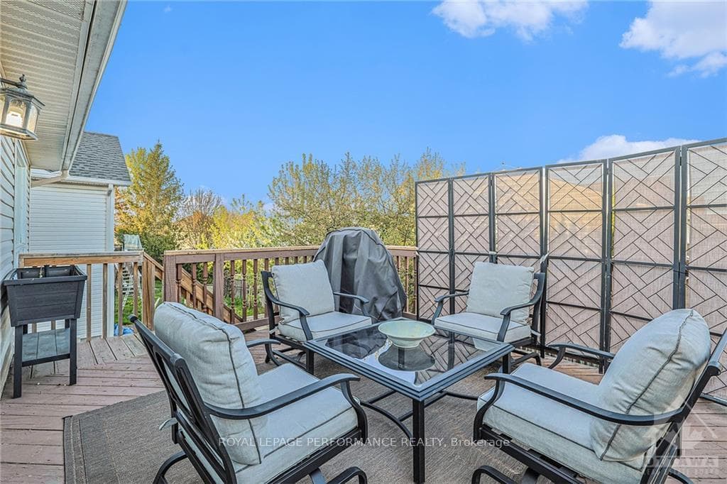282 SANDHILL Road photo 22