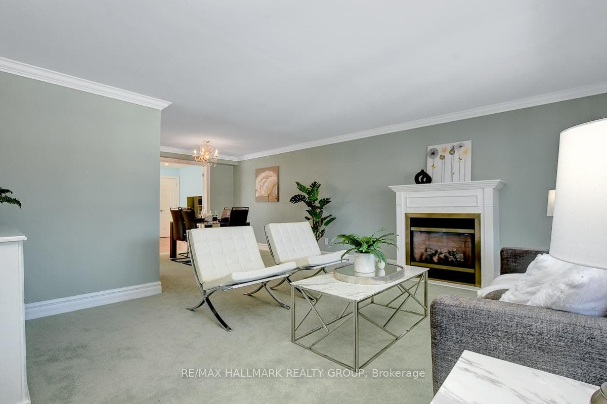 11 Wedgewood Crescent photo 6