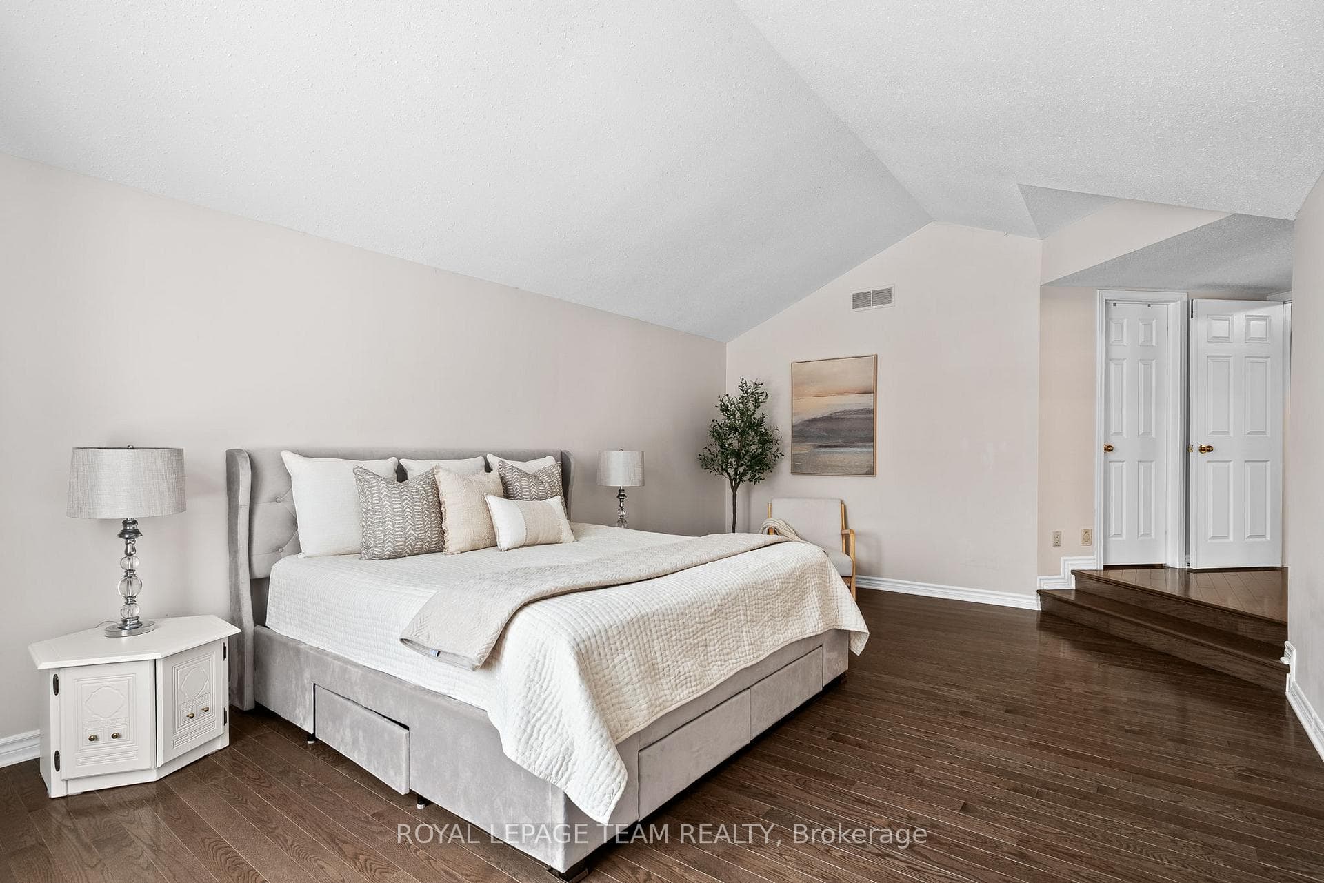 15 Wellfleet Crescent photo 23