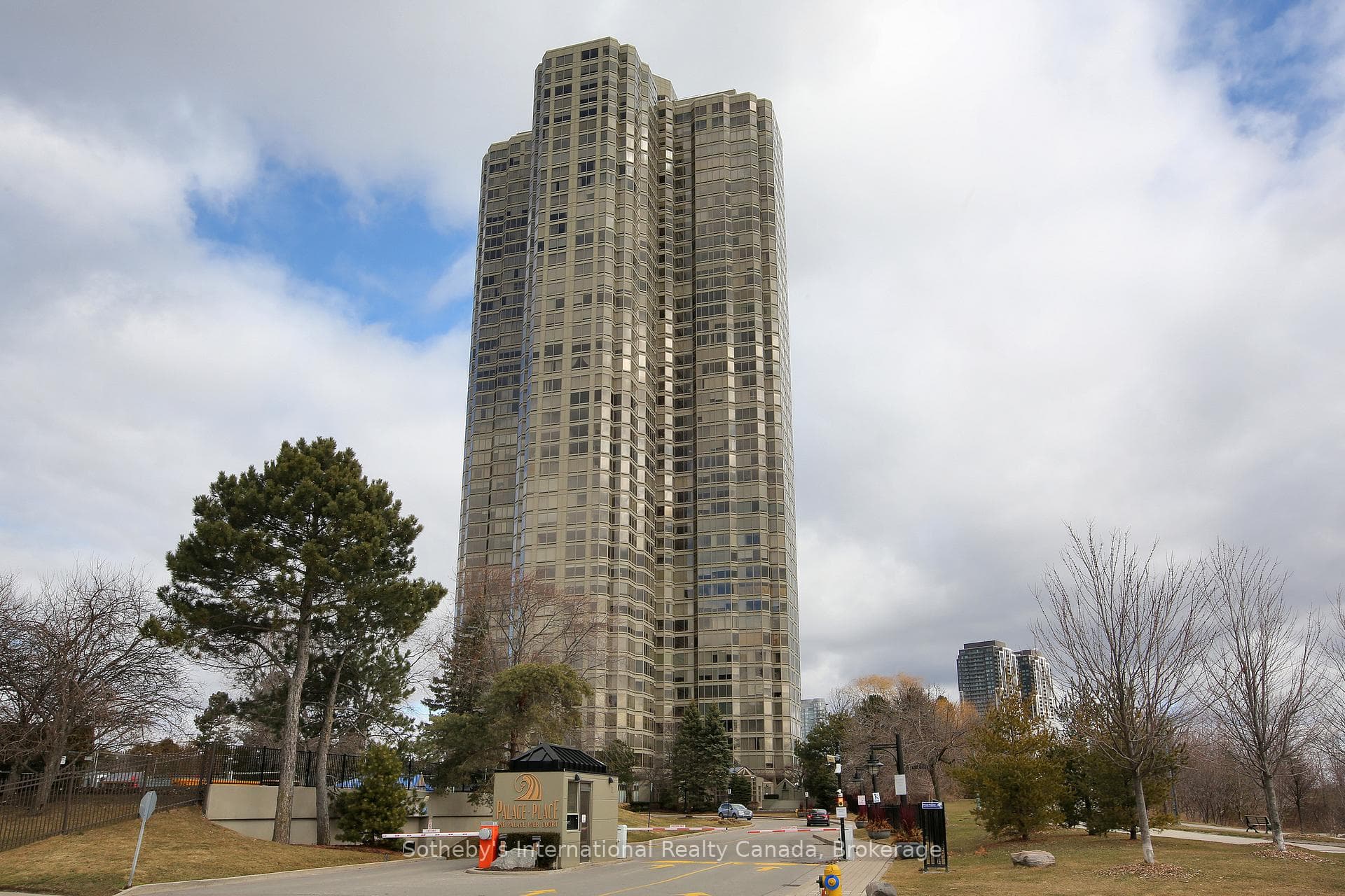 1 Palace Pier Court Unit 2808 photo 34