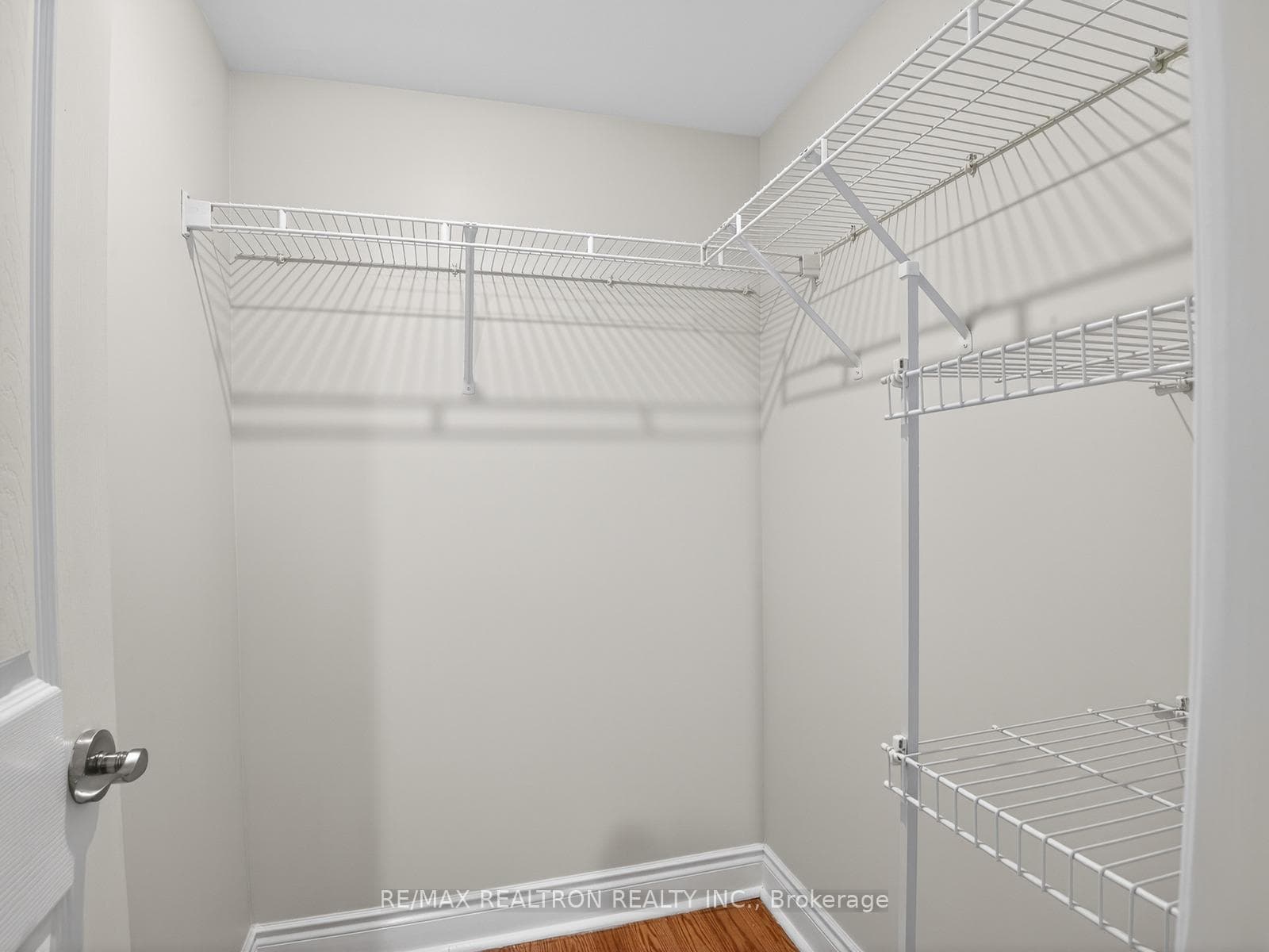 25 Greenview Avenue Unit 317 photo 16