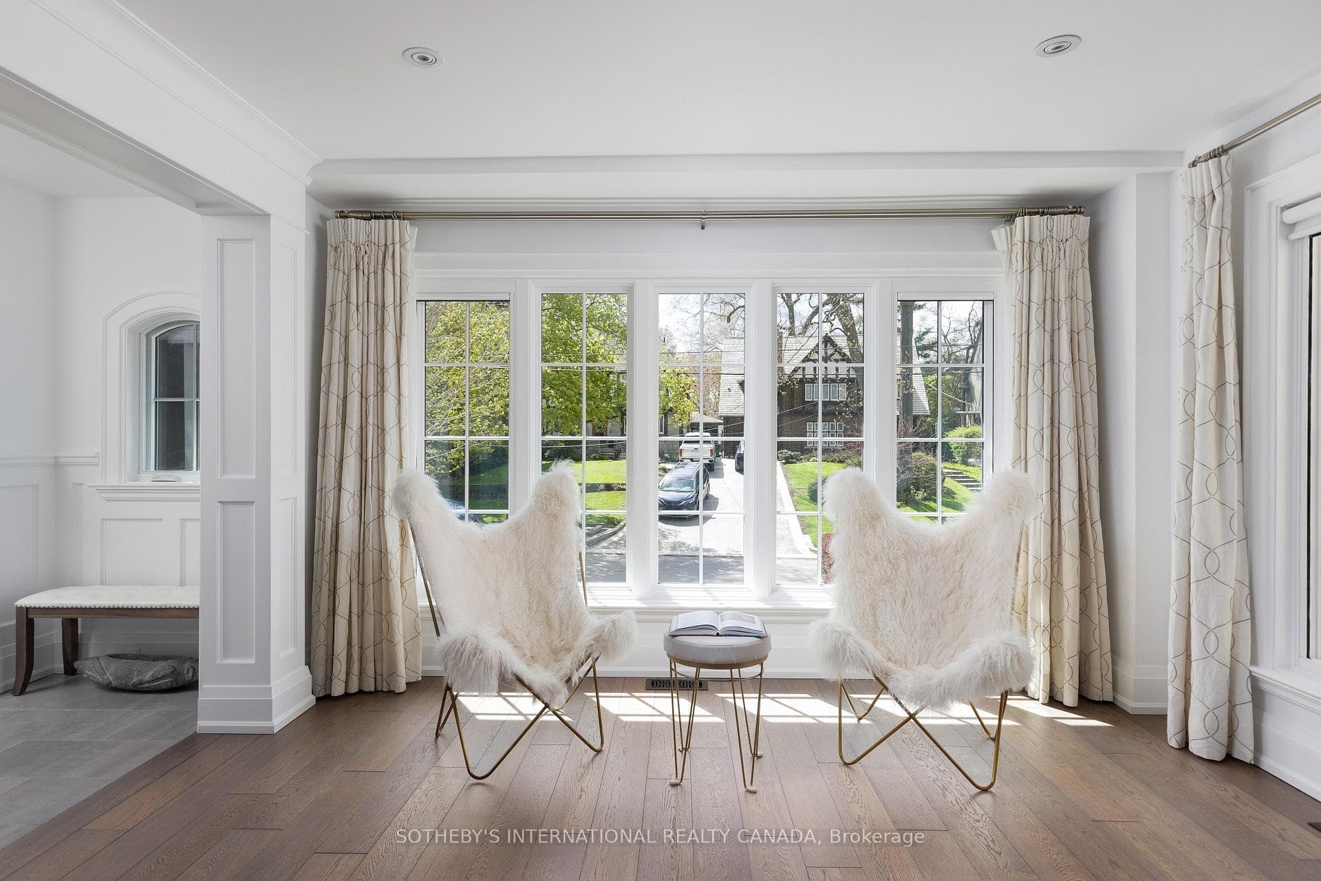 10 Queen Mary's Drive photo 6